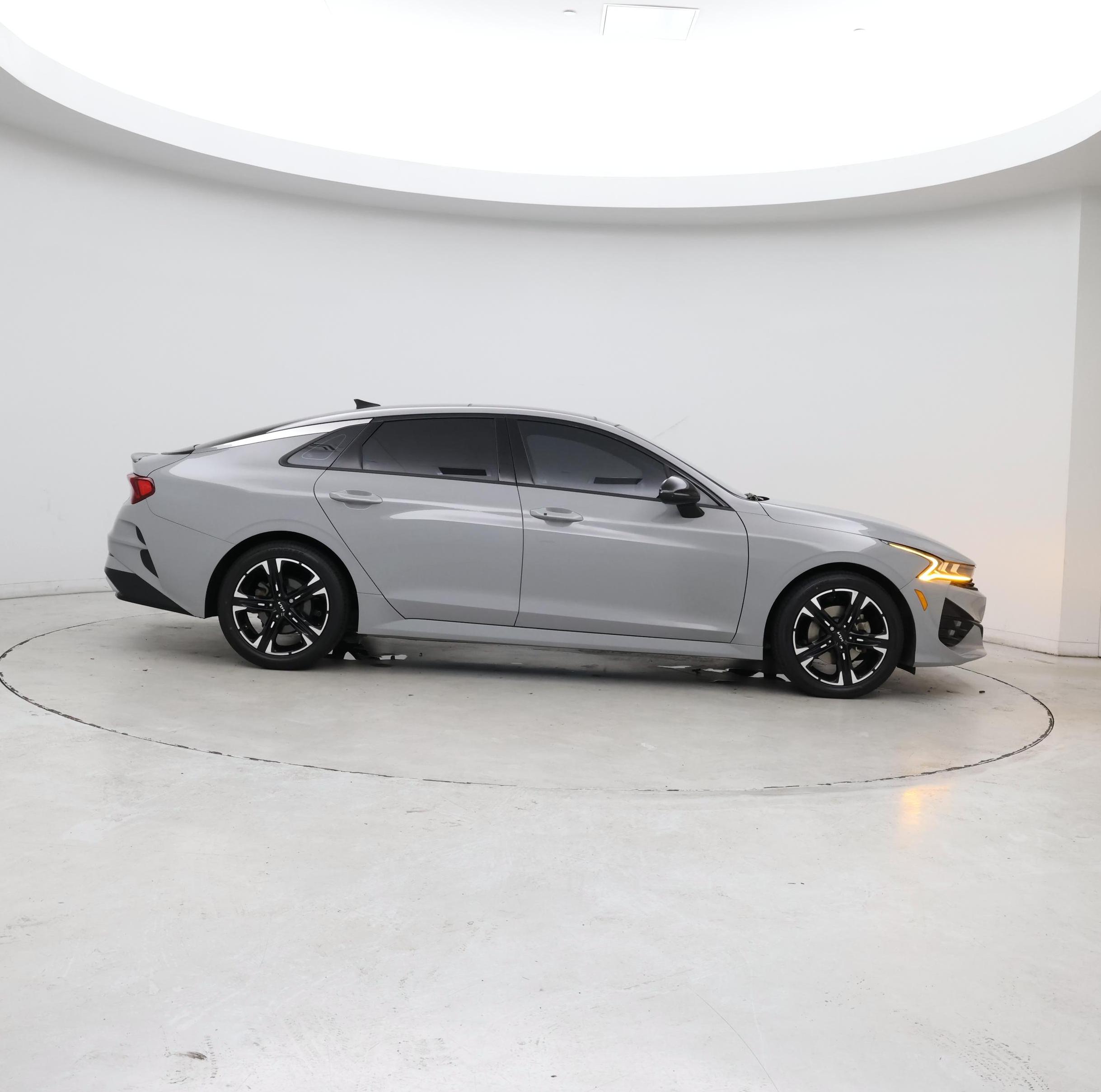Thumbnail: 2023 Kia K5 - 7