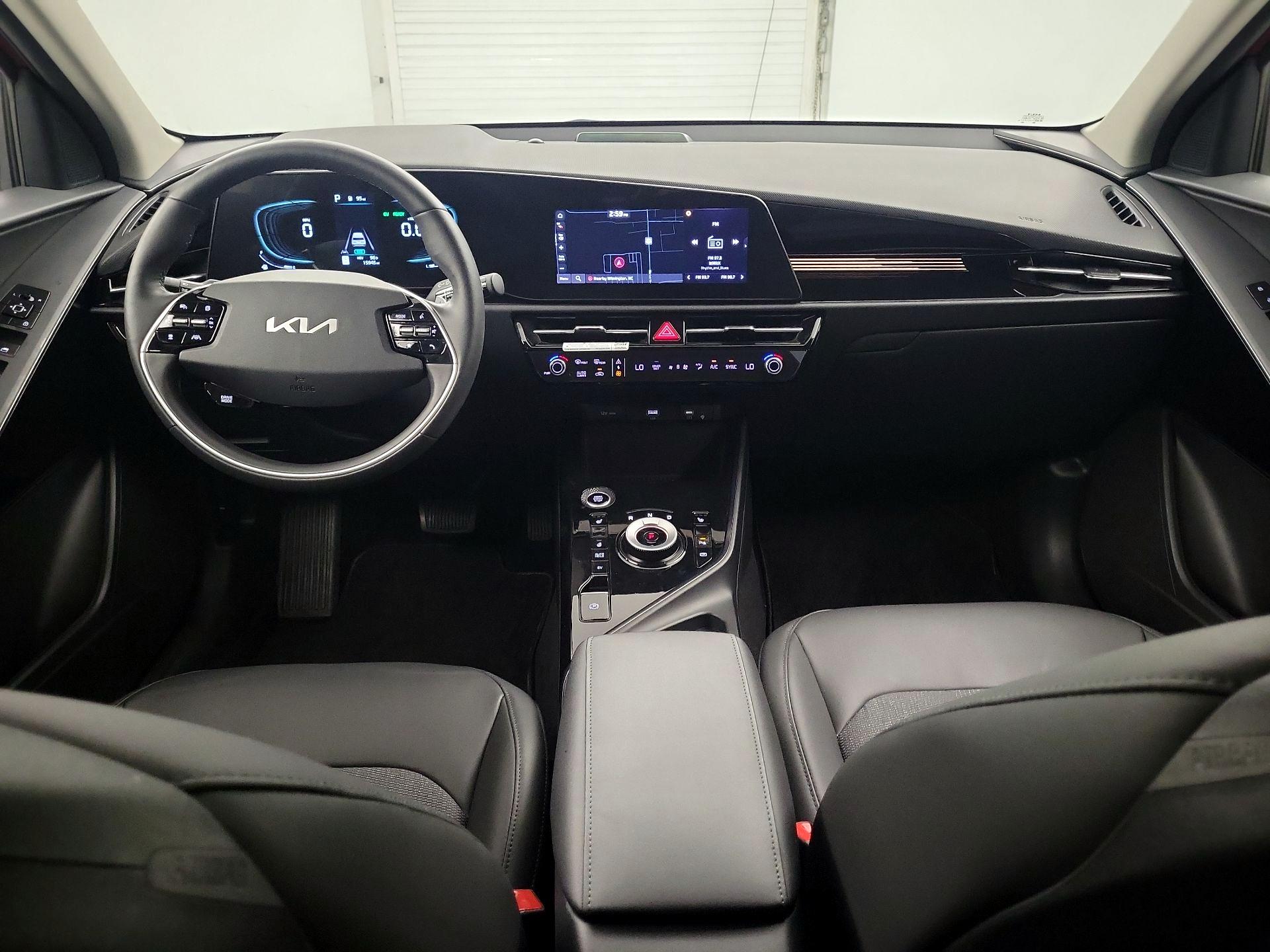 Thumbnail: 2023 Kia Niro - 9