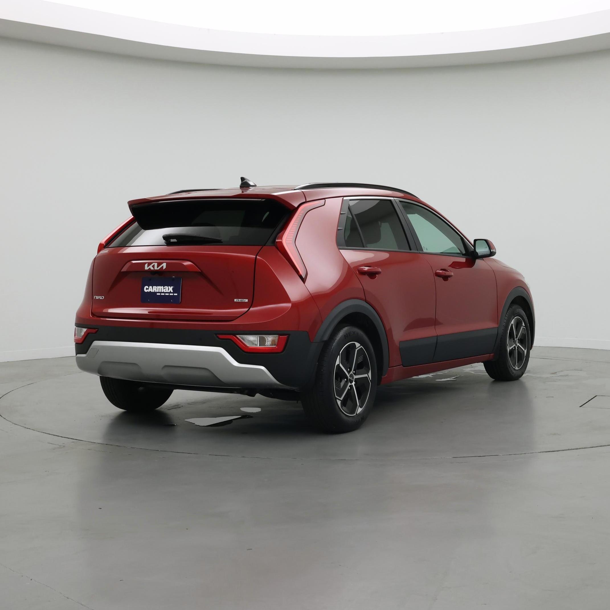 Thumbnail: 2023 Kia Niro - 8