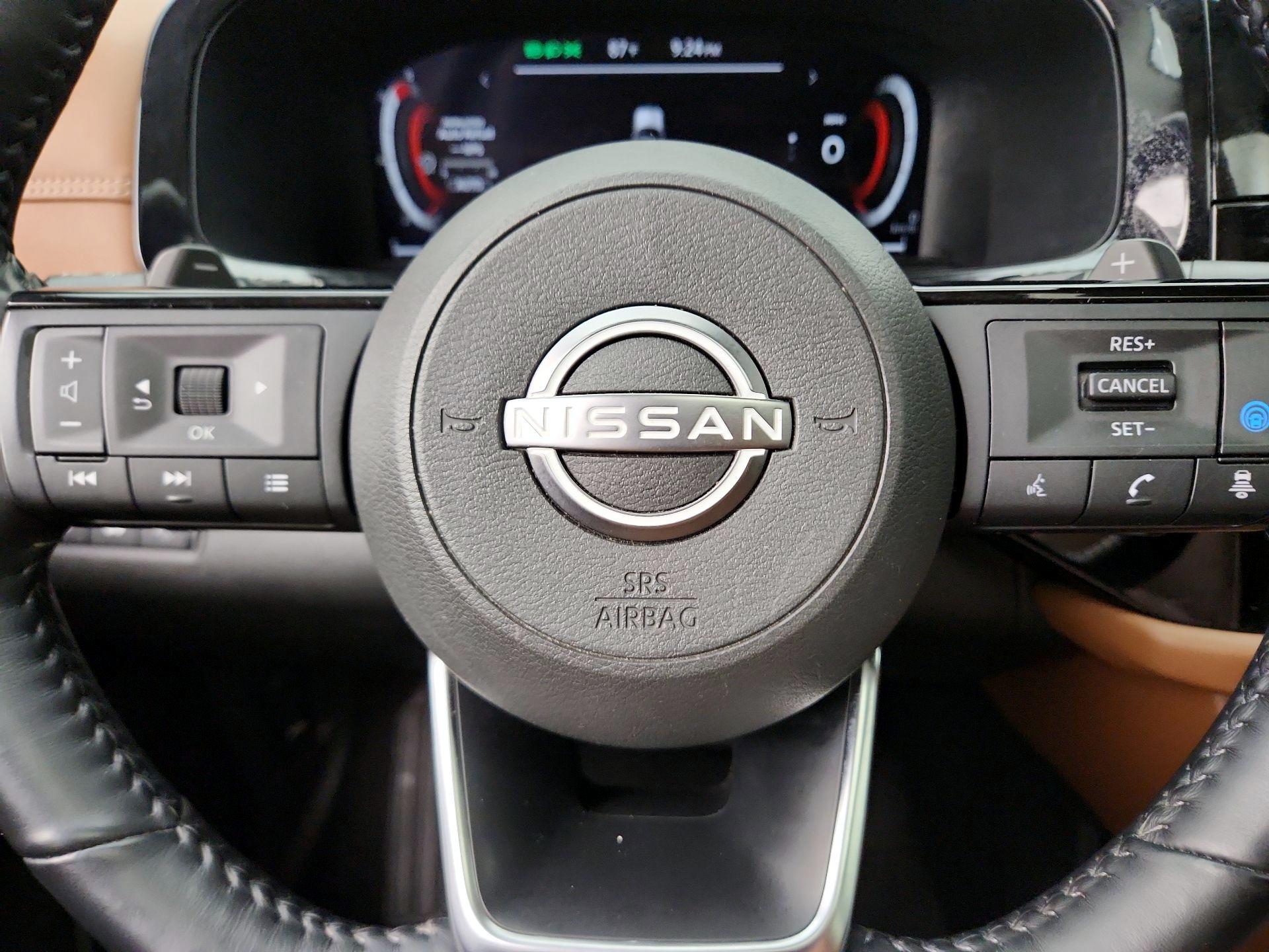 Thumbnail: 2023 Nissan Pathfinder - 10