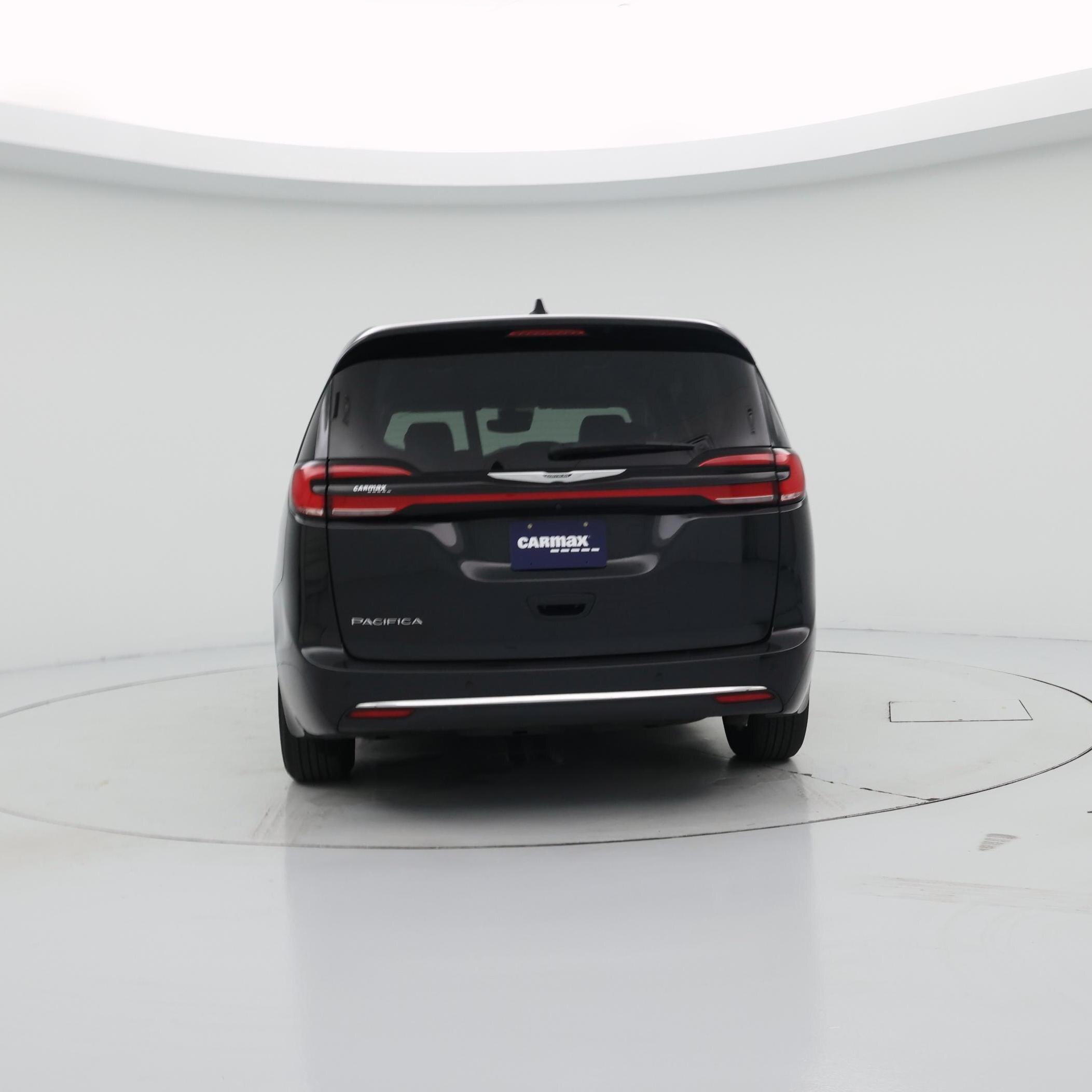 Thumbnail: 2024 Chrysler Pacifica - 6