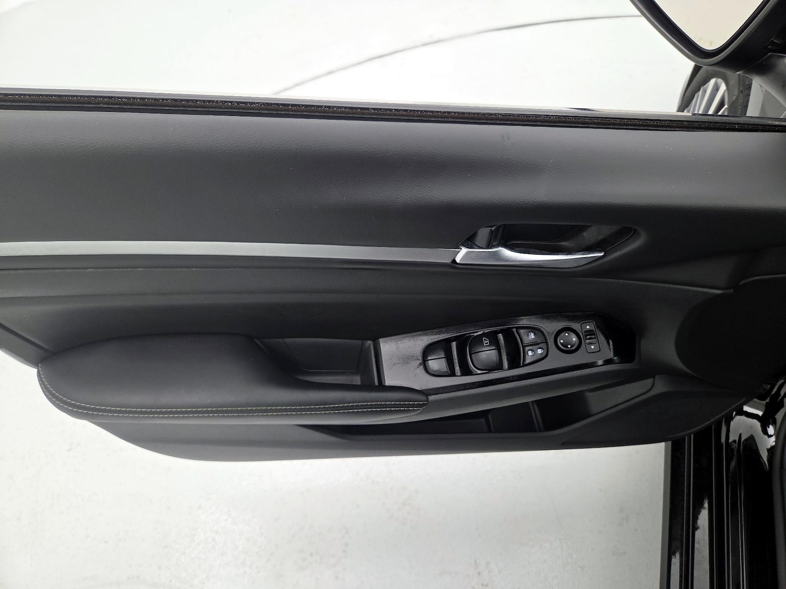 2023 Nissan Altima SV - Photo 13