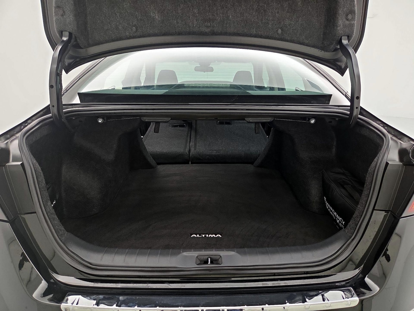 2023 Nissan Altima SV - Photo 22