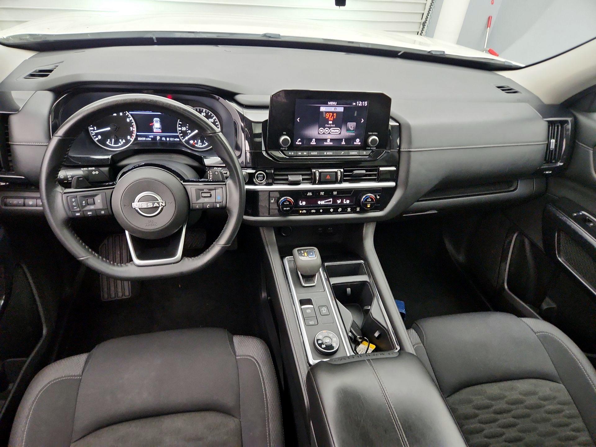 Thumbnail: 2022 Nissan Pathfinder - 9