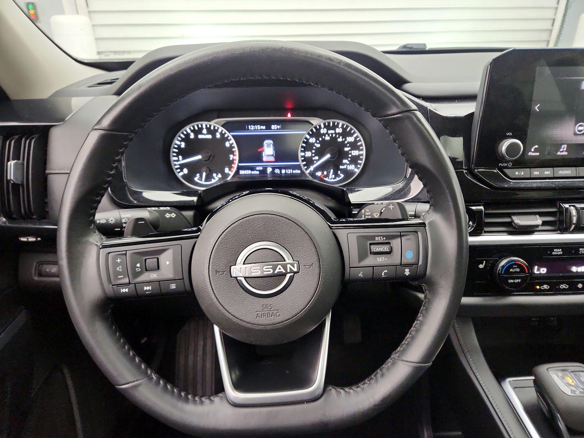 Thumbnail: 2022 Nissan Pathfinder - 10