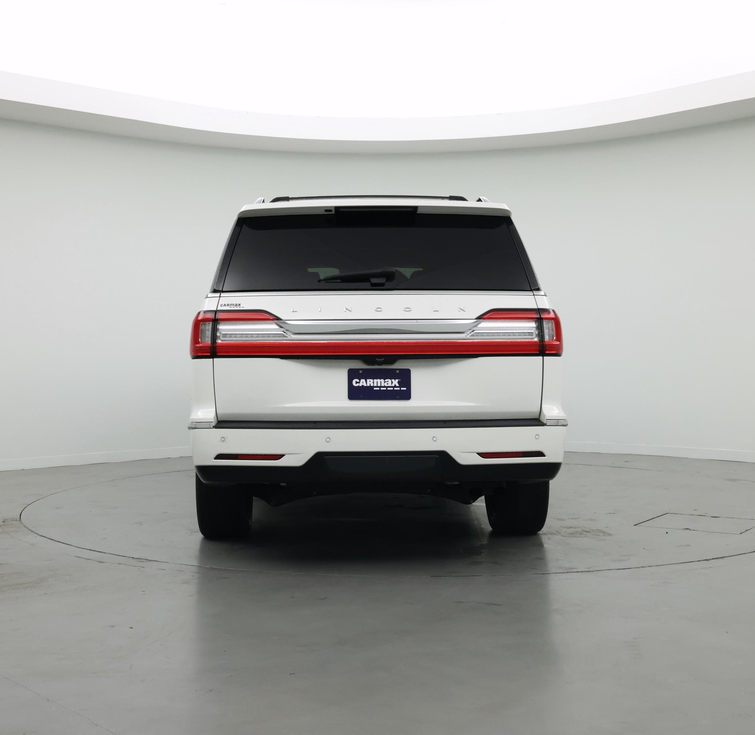 Thumbnail: 2021 Lincoln Navigator L - 6