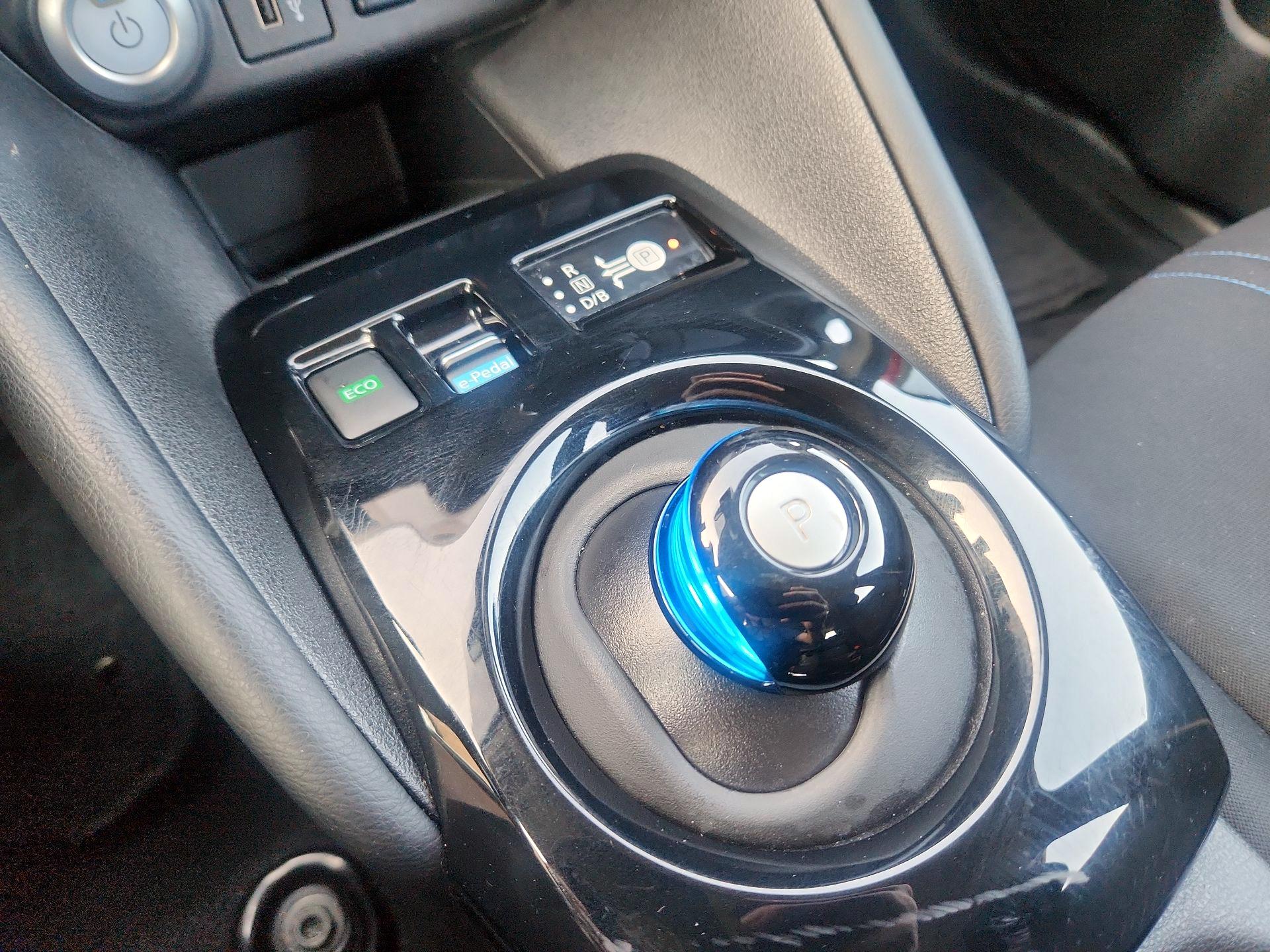 Thumbnail: 2024 Nissan Leaf - 16