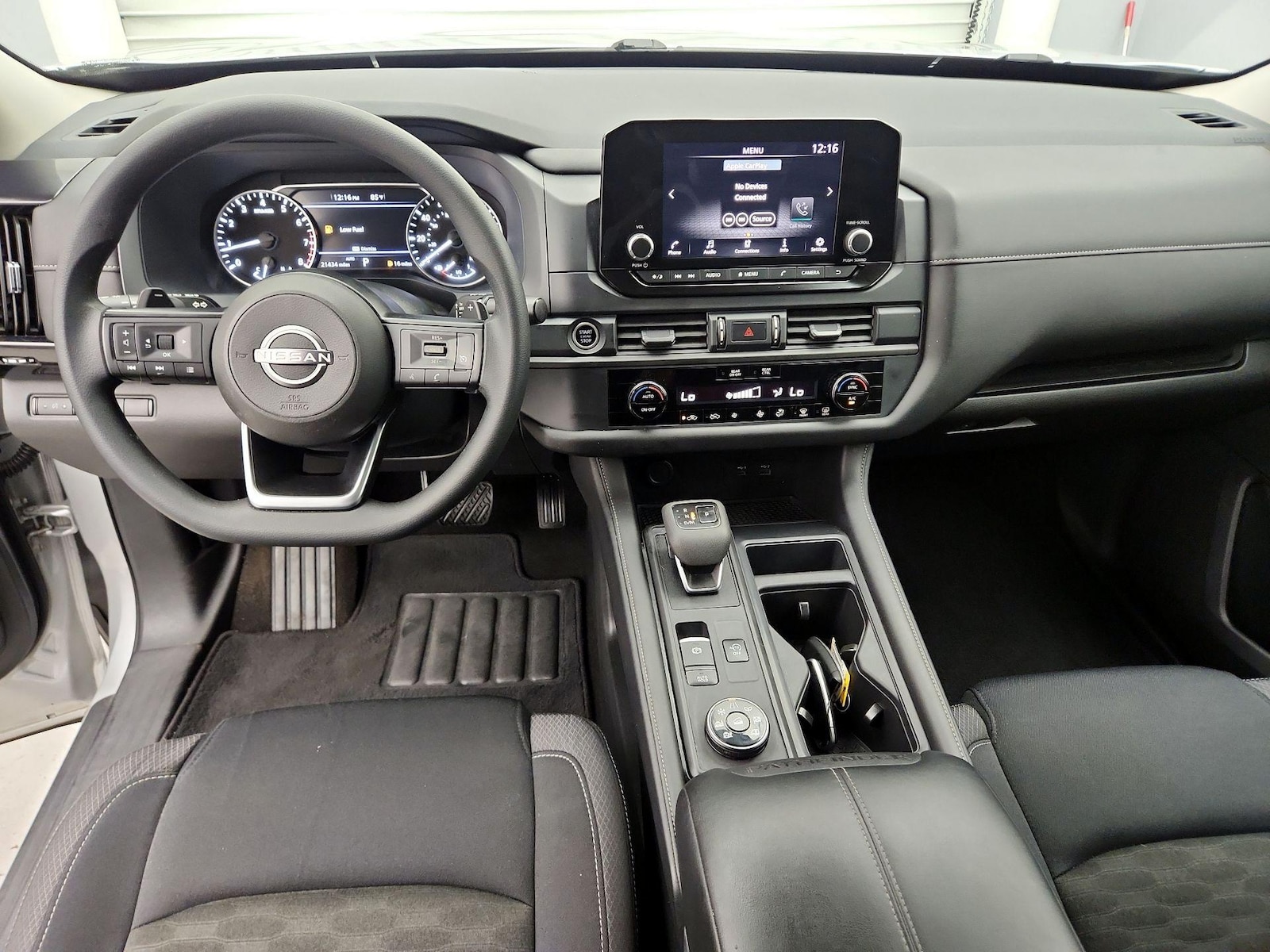 2024 Nissan Pathfinder S - Photo 10