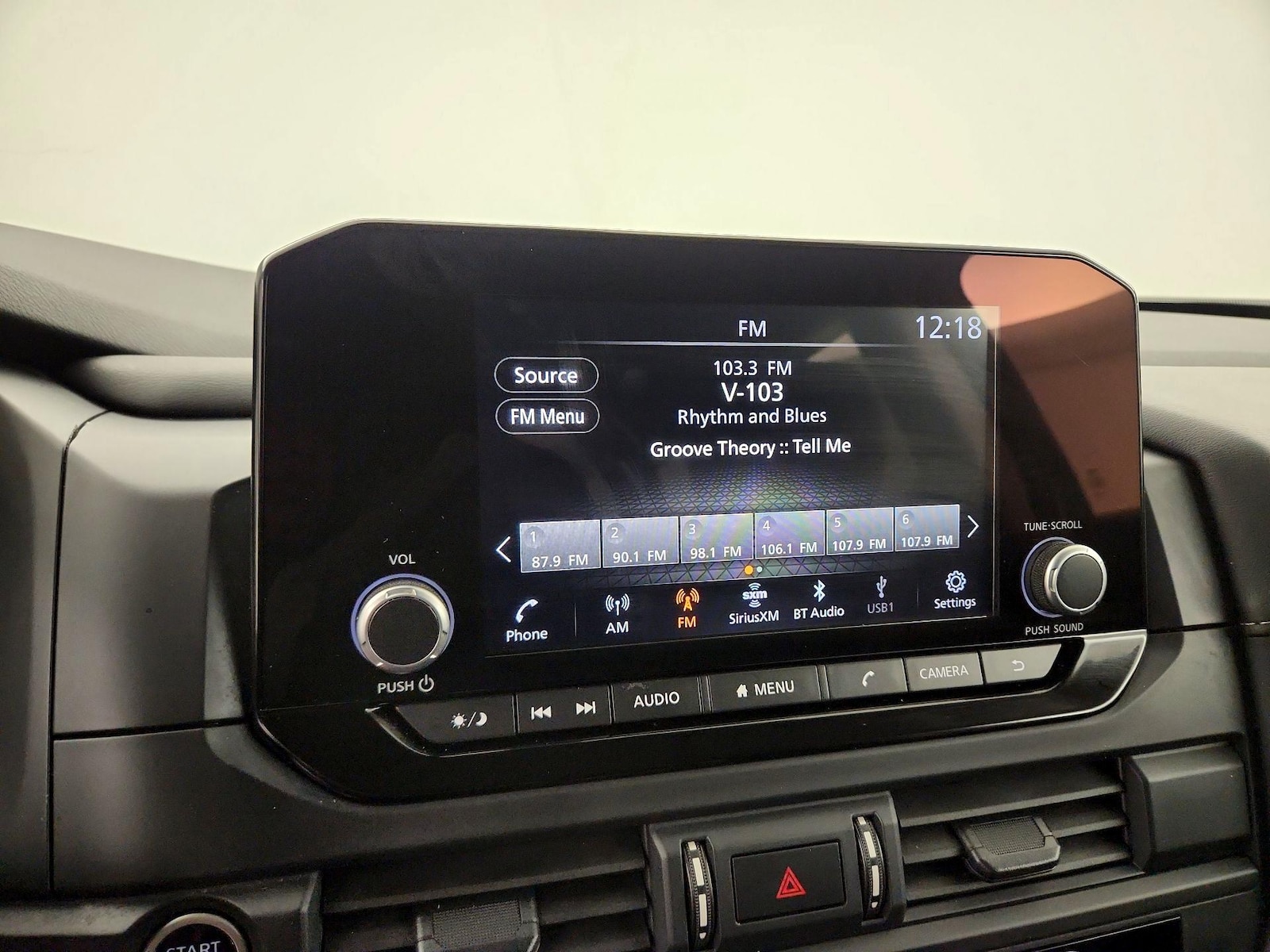 2024 Nissan Pathfinder S - Photo 16