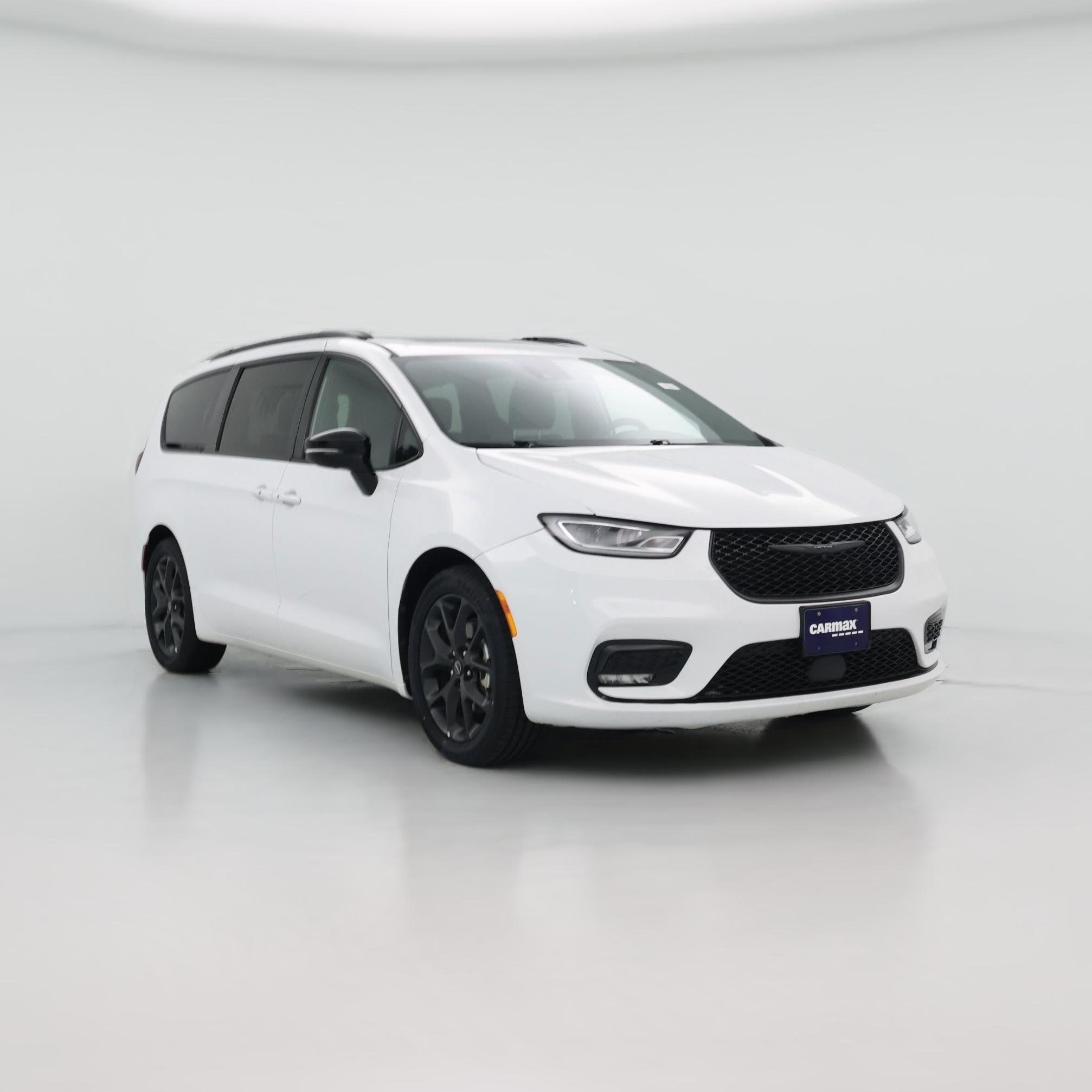 Thumbnail: 2025 Chrysler Pacifica - 1