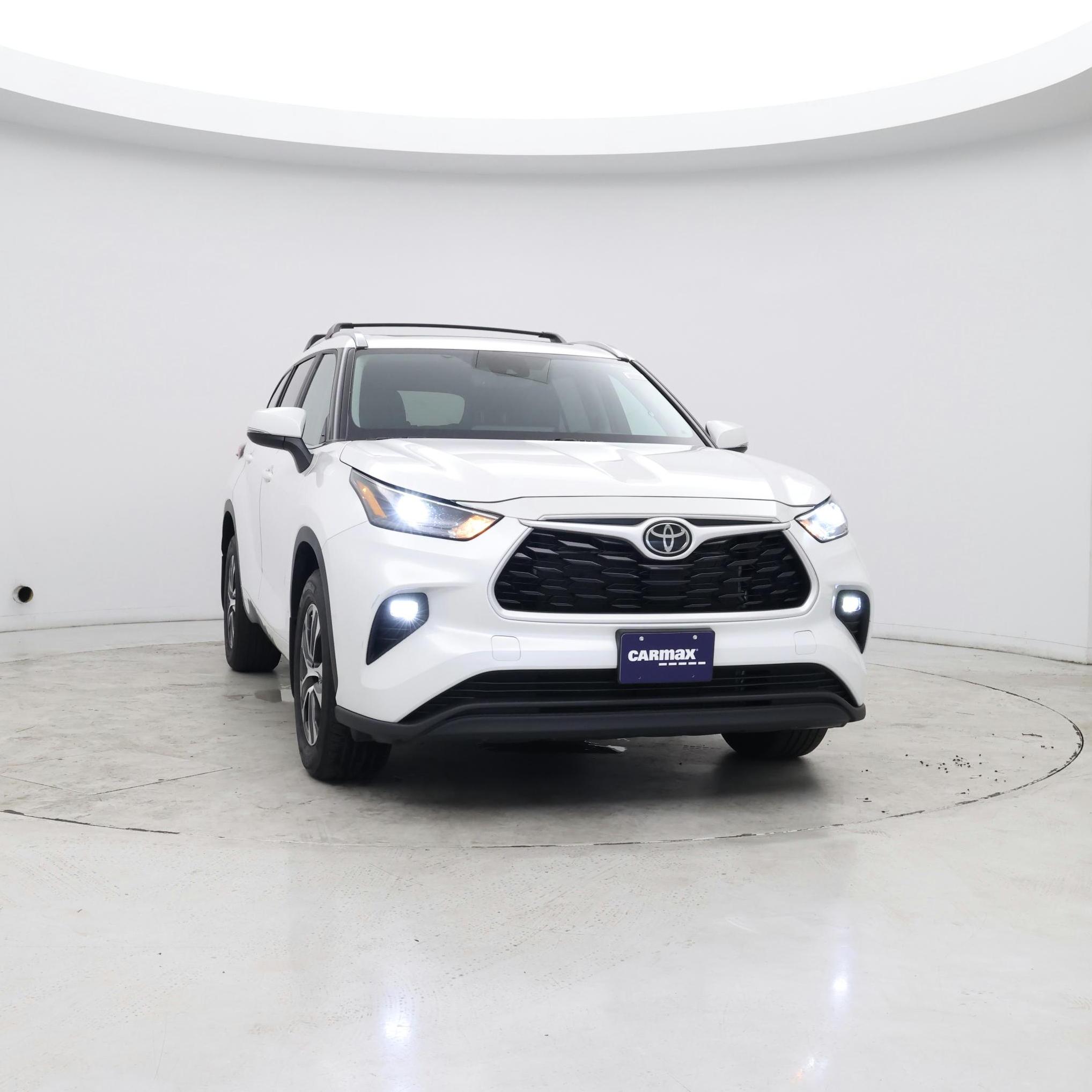 Thumbnail: 2023 Toyota Highlander - 5