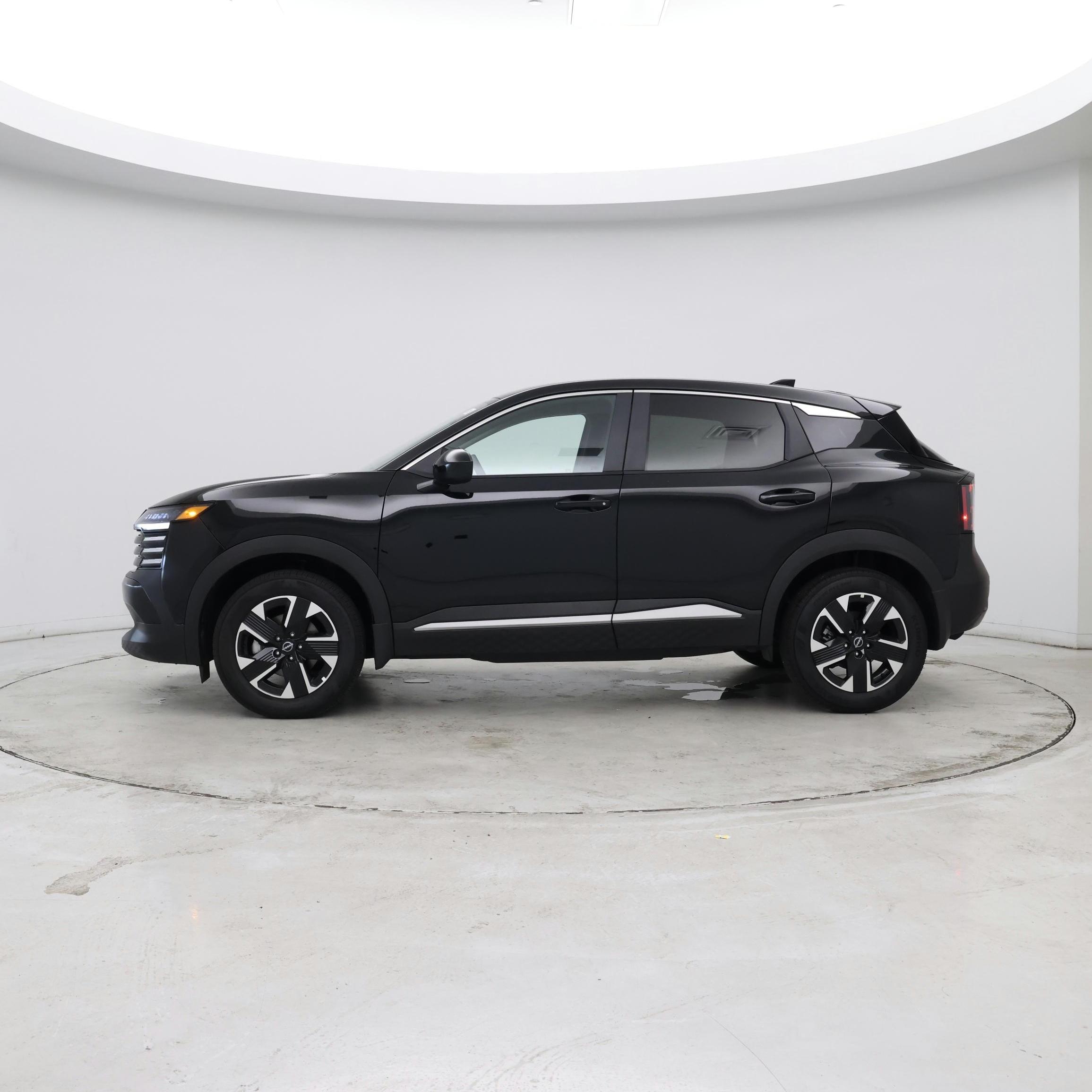 Thumbnail: 2025 Nissan Kicks - 2