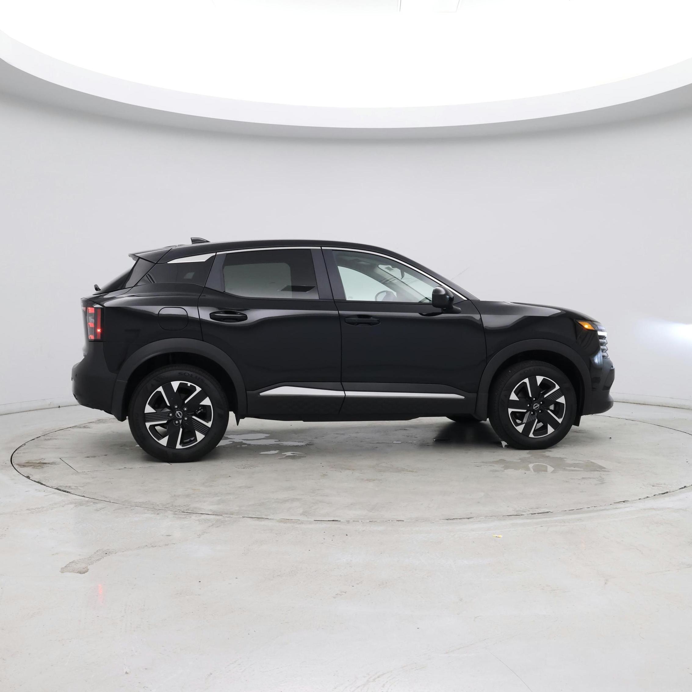 Thumbnail: 2025 Nissan Kicks - 8