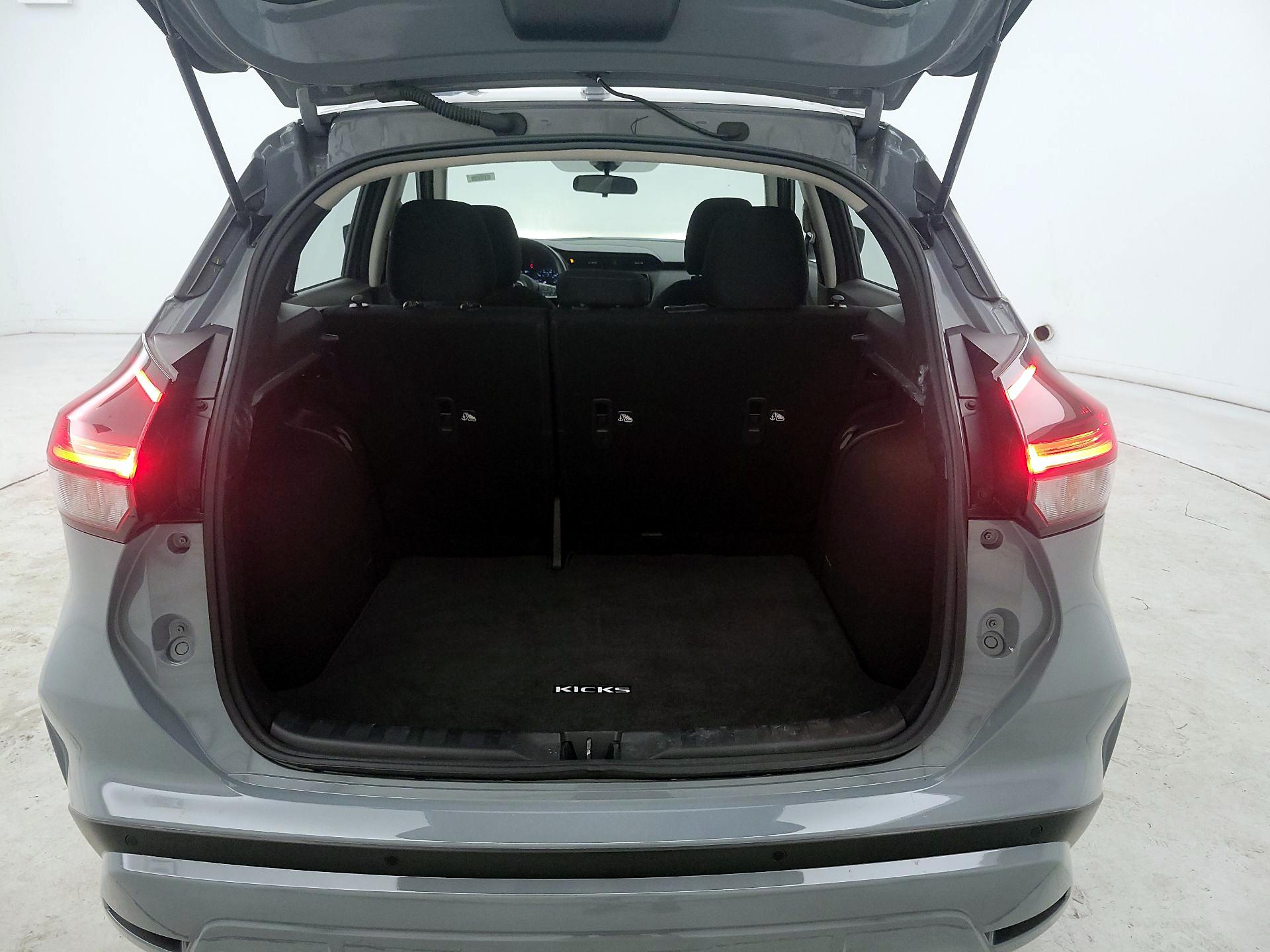 Thumbnail: 2023 Nissan Kicks - 20