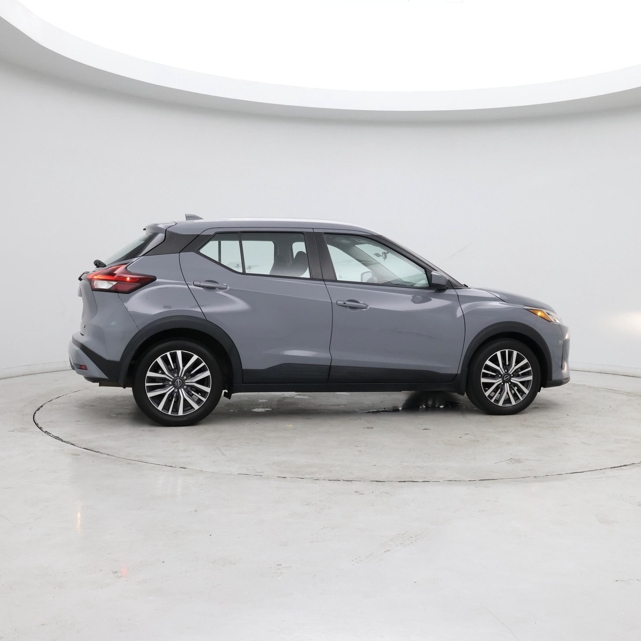 Thumbnail: 2023 Nissan Kicks - 8