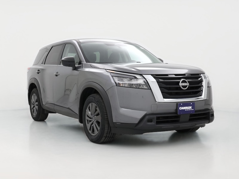 2024 Nissan Pathfinder S