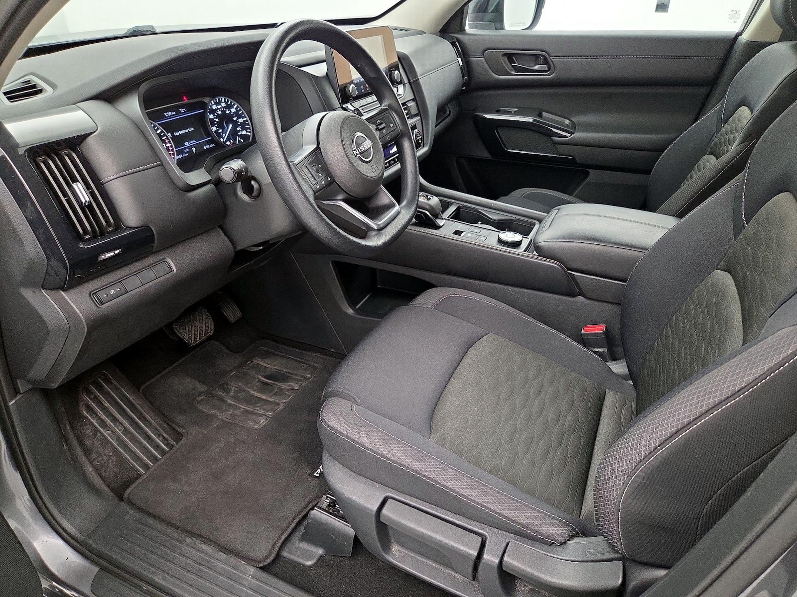 2024 Nissan Pathfinder S - Photo 12