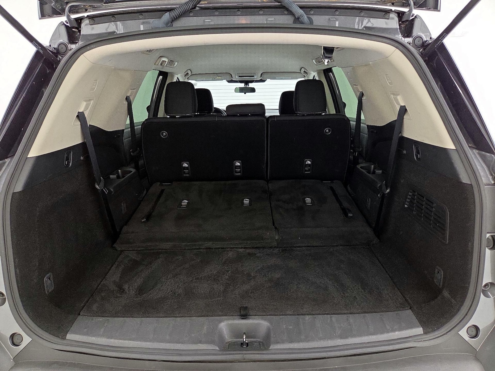 2024 Nissan Pathfinder S - Photo 23