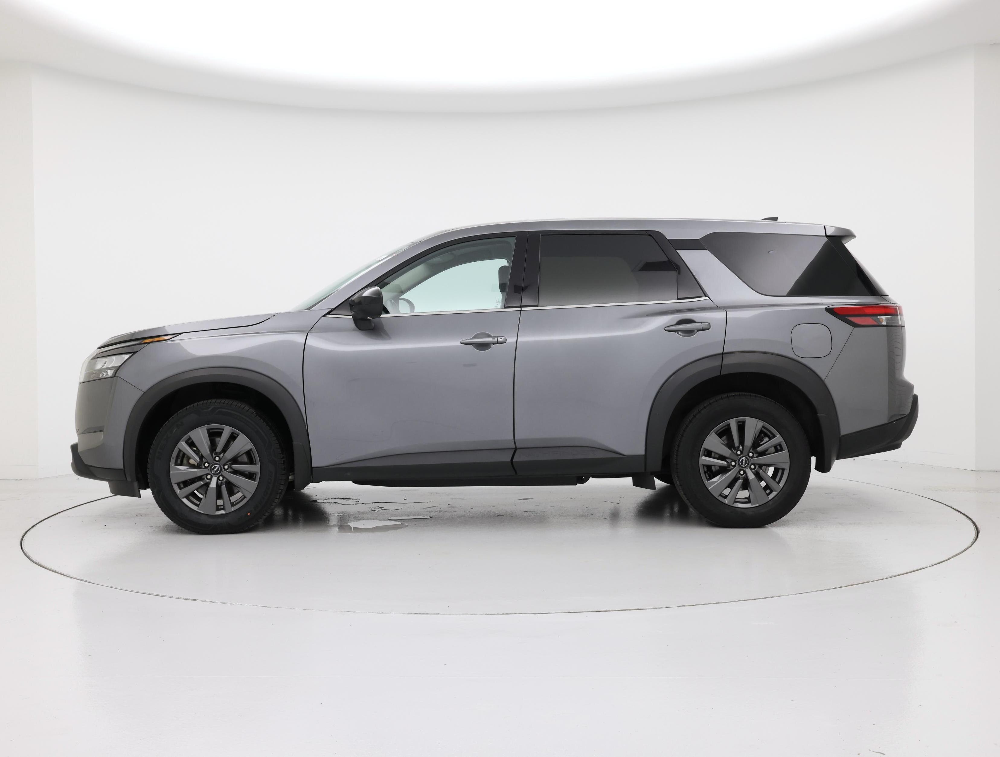 Thumbnail: 2024 Nissan Pathfinder - 3