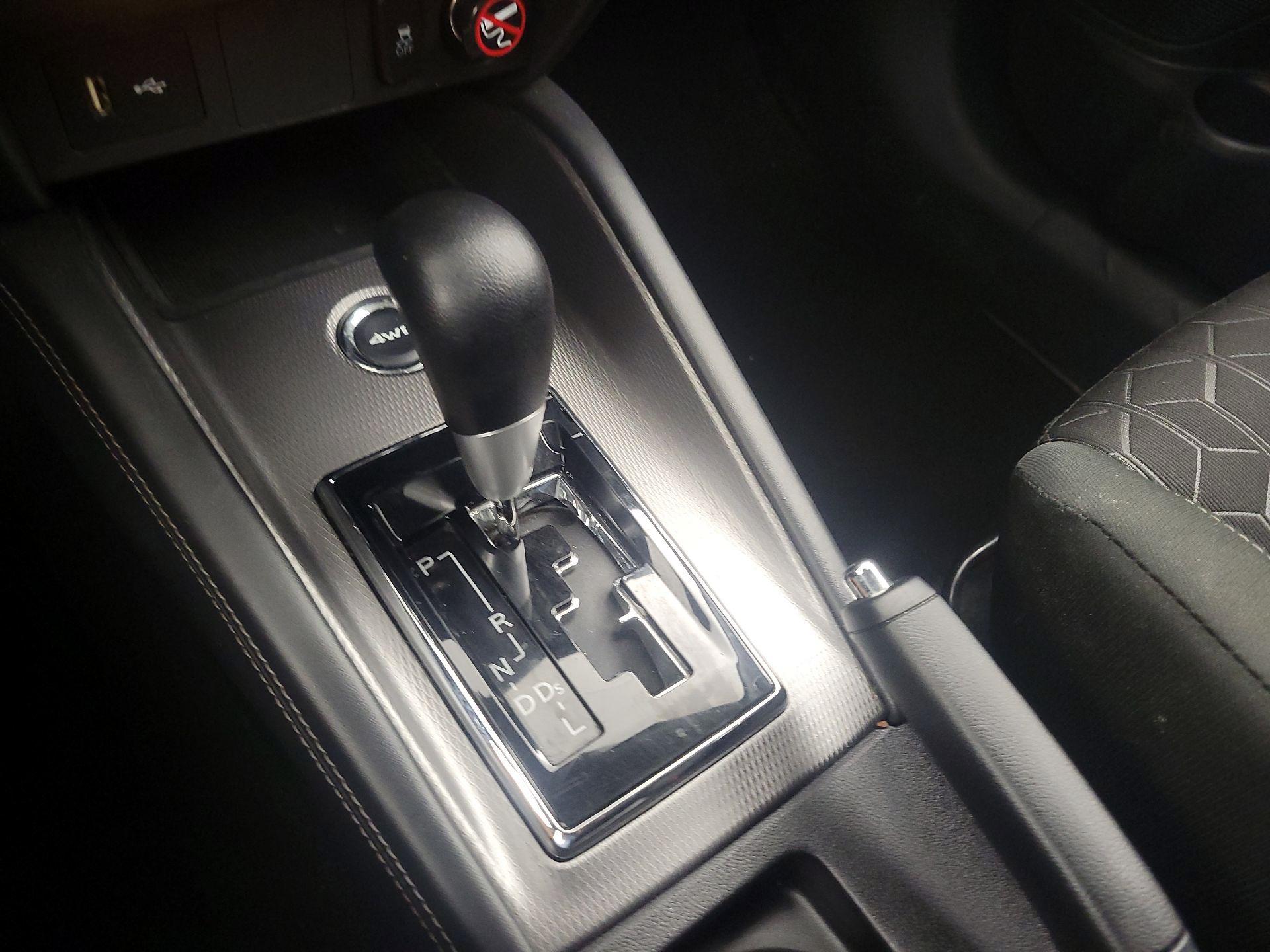 Thumbnail: 2024 Mitsubishi Outlander Sport - 17