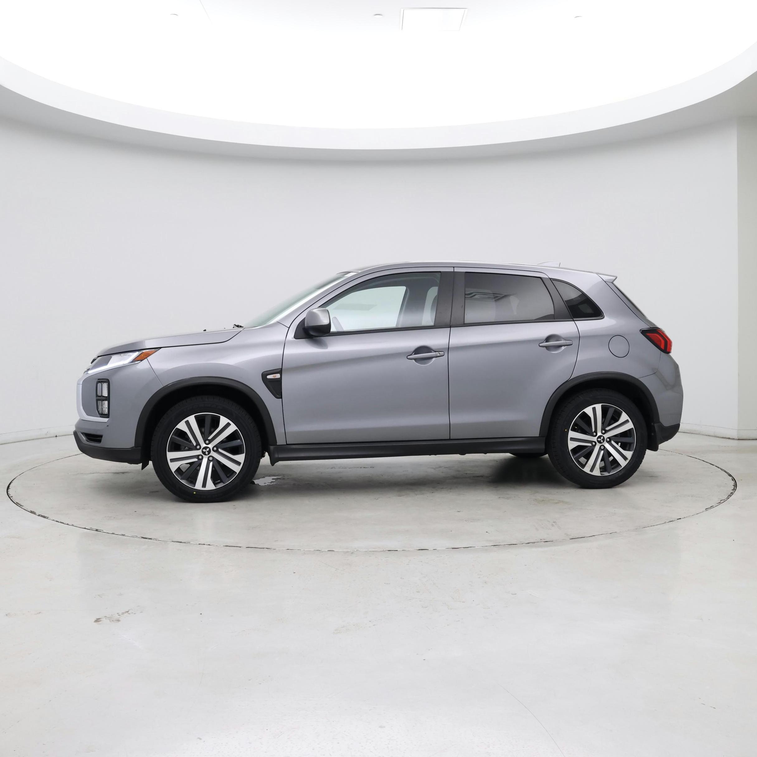 Thumbnail: 2024 Mitsubishi Outlander Sport - 2