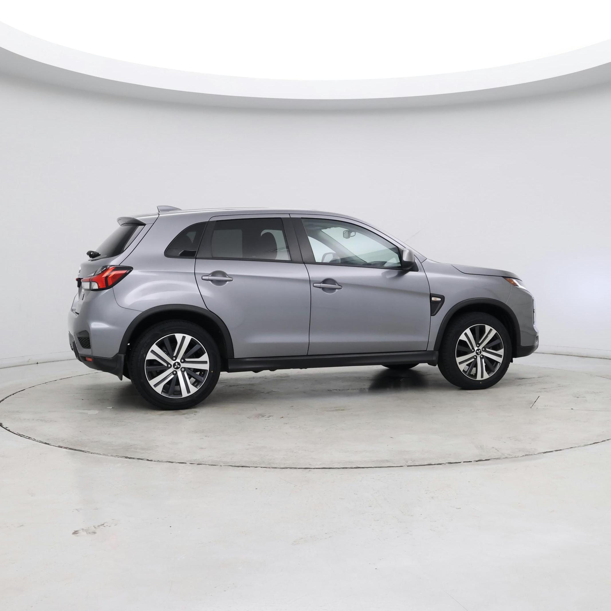 Thumbnail: 2024 Mitsubishi Outlander Sport - 8