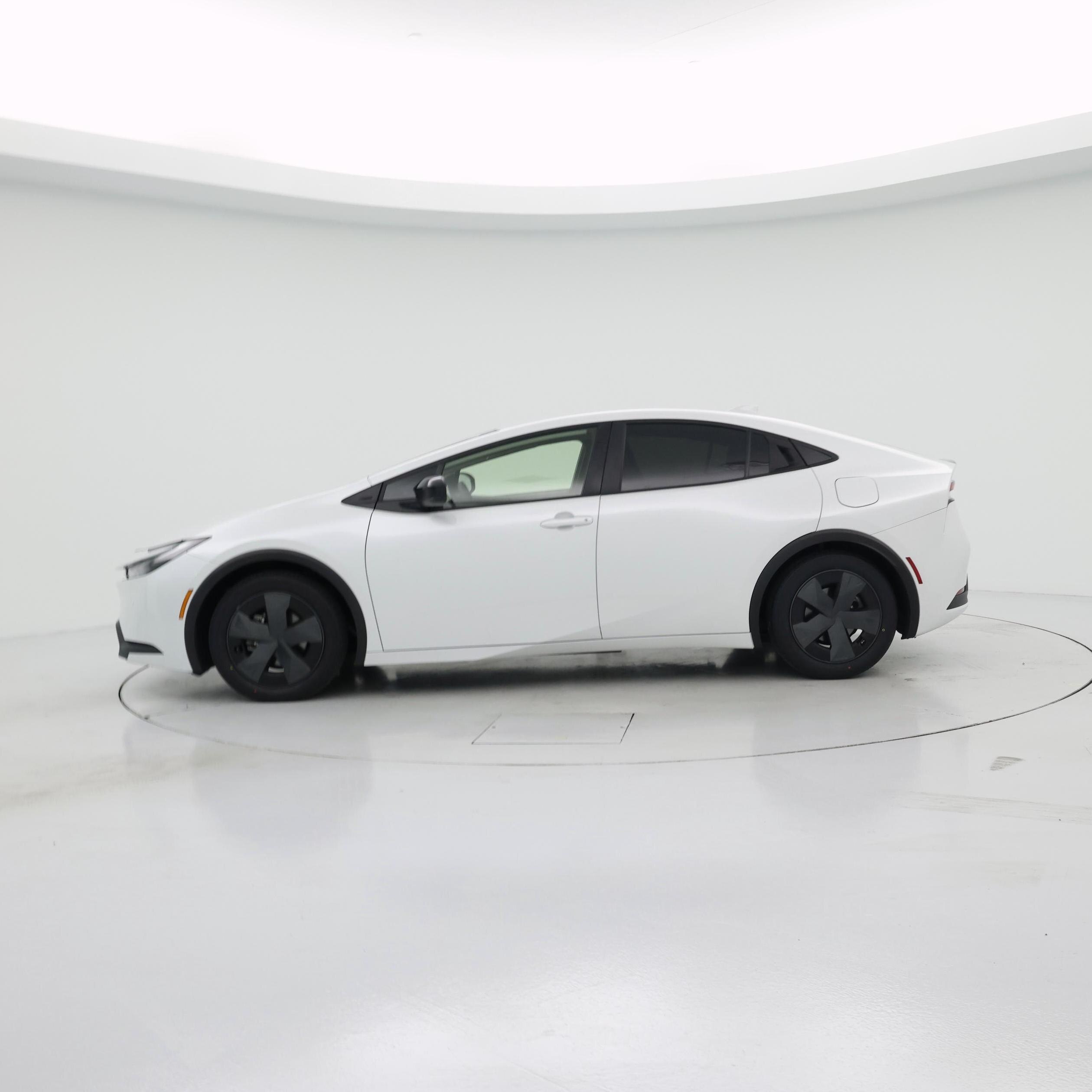 Thumbnail: 2024 Toyota Prius - 3