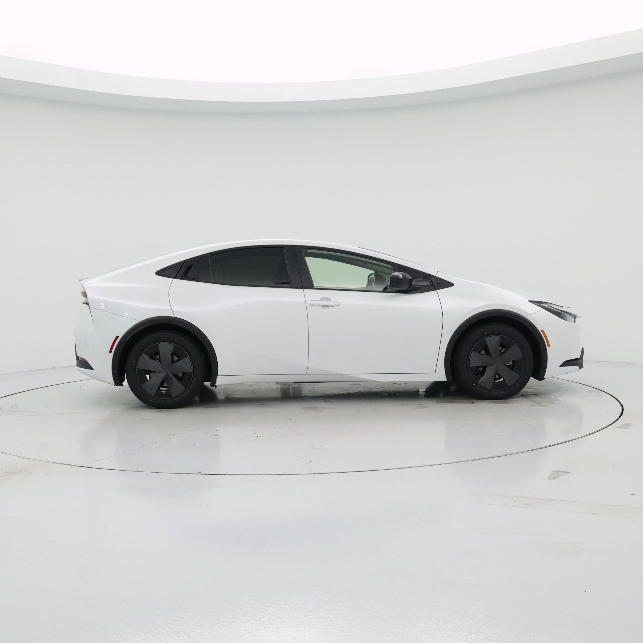 Thumbnail: 2024 Toyota Prius - 7