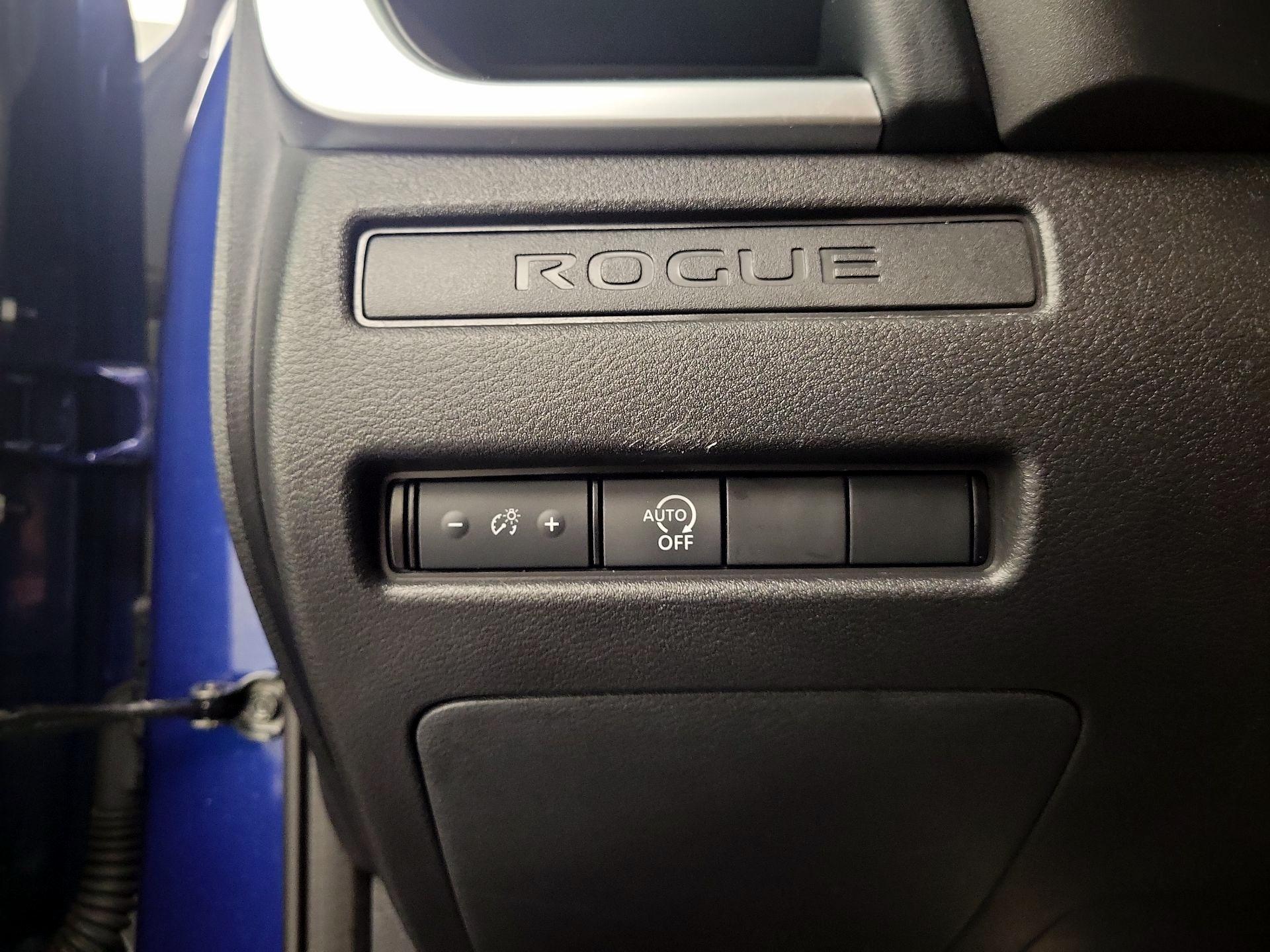 Thumbnail: 2023 Nissan Rogue - 13