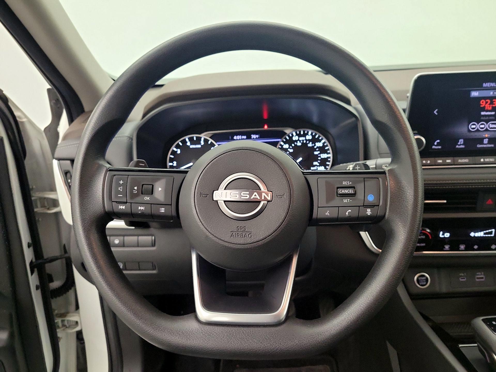 Thumbnail: 2023 Nissan Rogue - 10