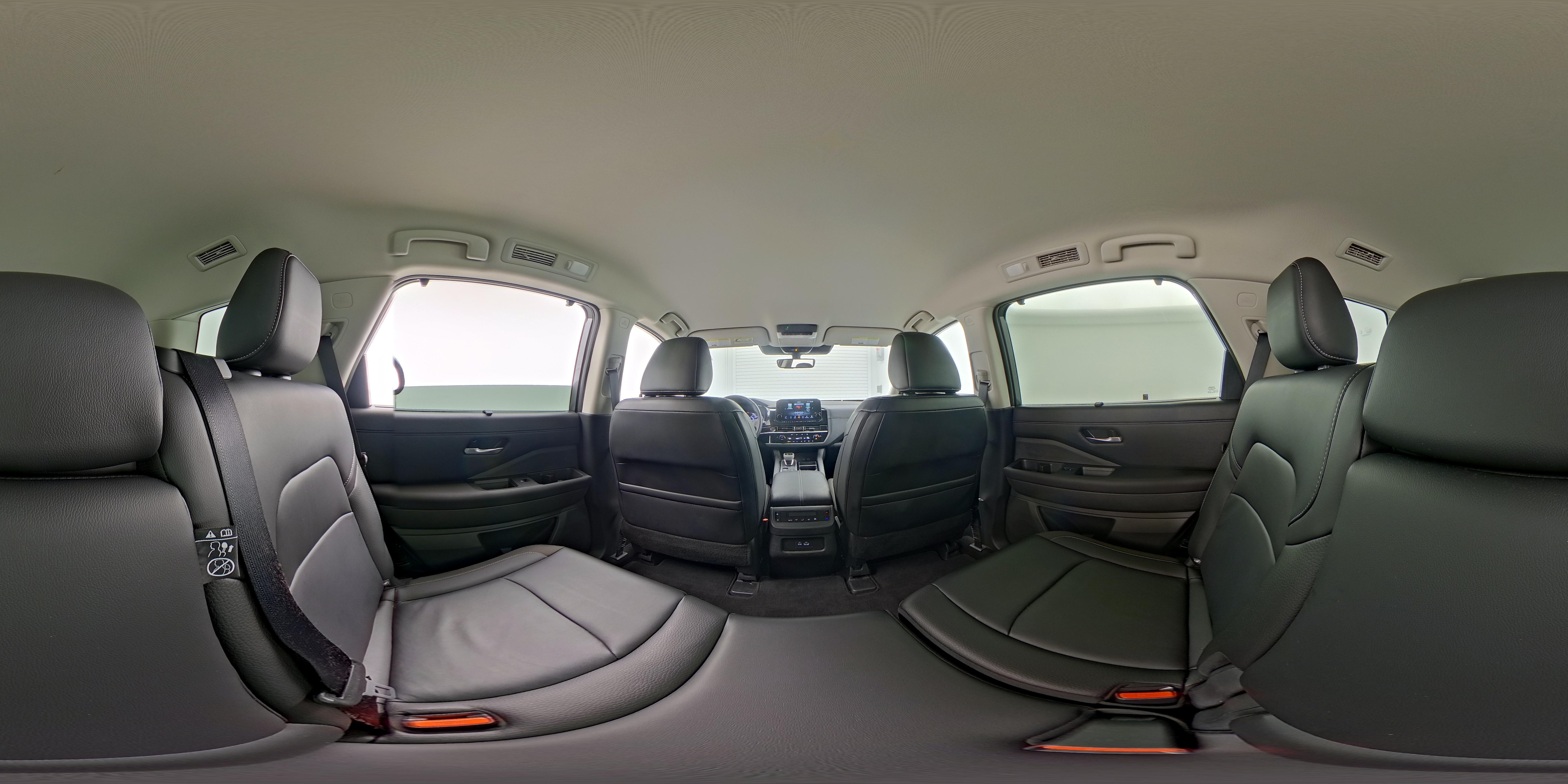2024 Nissan Pathfinder SL - Photo 28