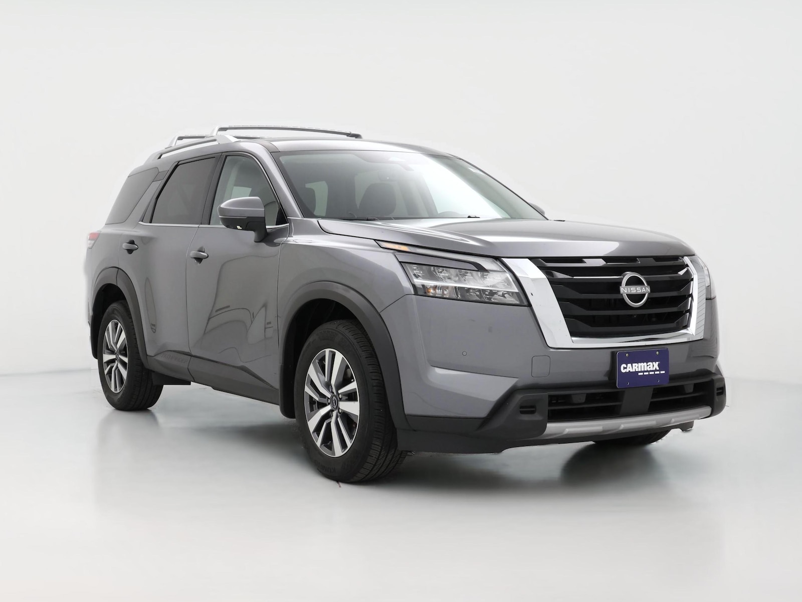 2024 Nissan Pathfinder SL - Photo 1