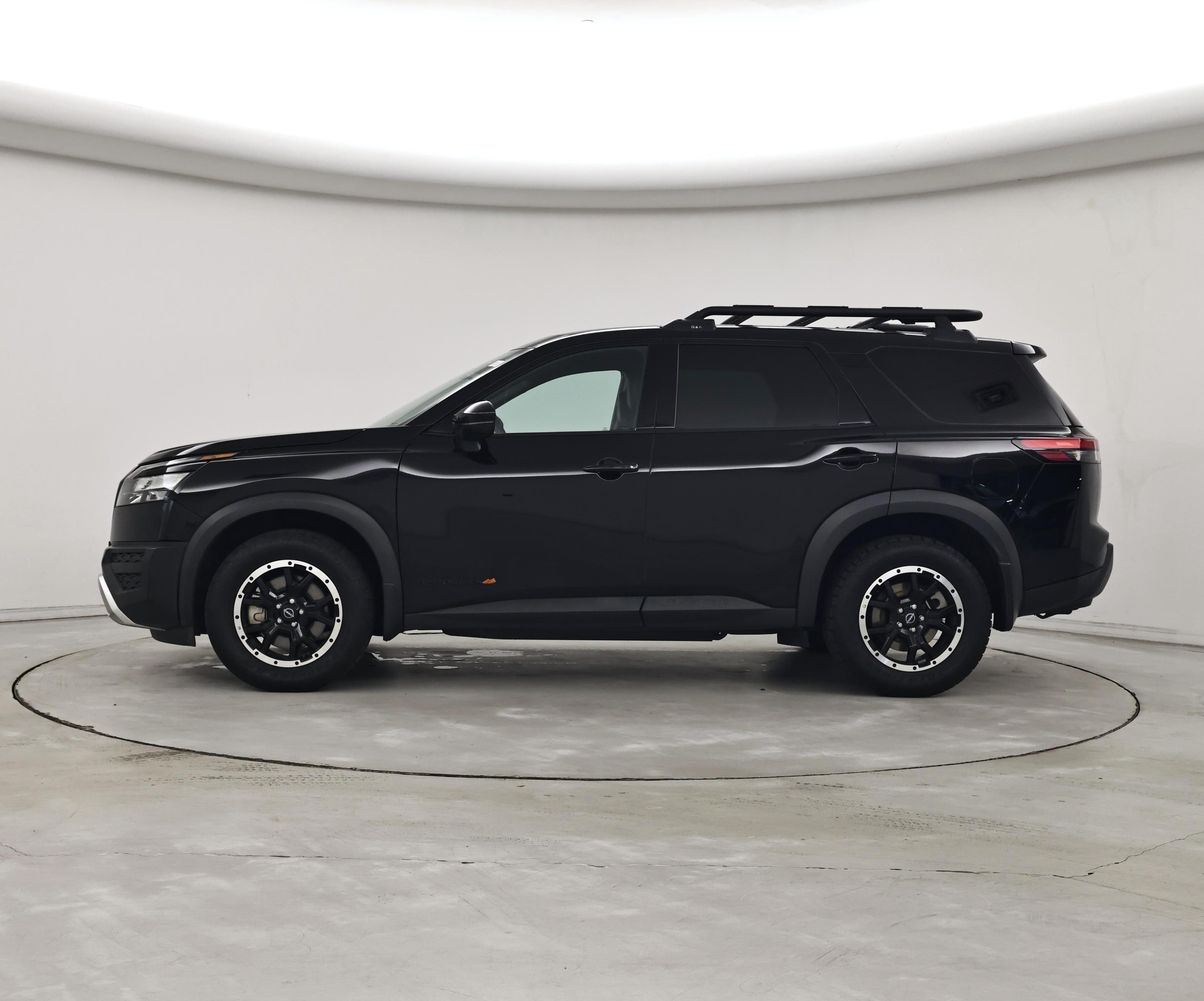 Thumbnail: 2024 Nissan Pathfinder - 3