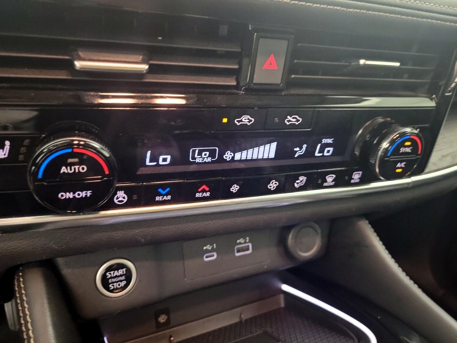 2023 Nissan Rogue Platinum - Photo 18