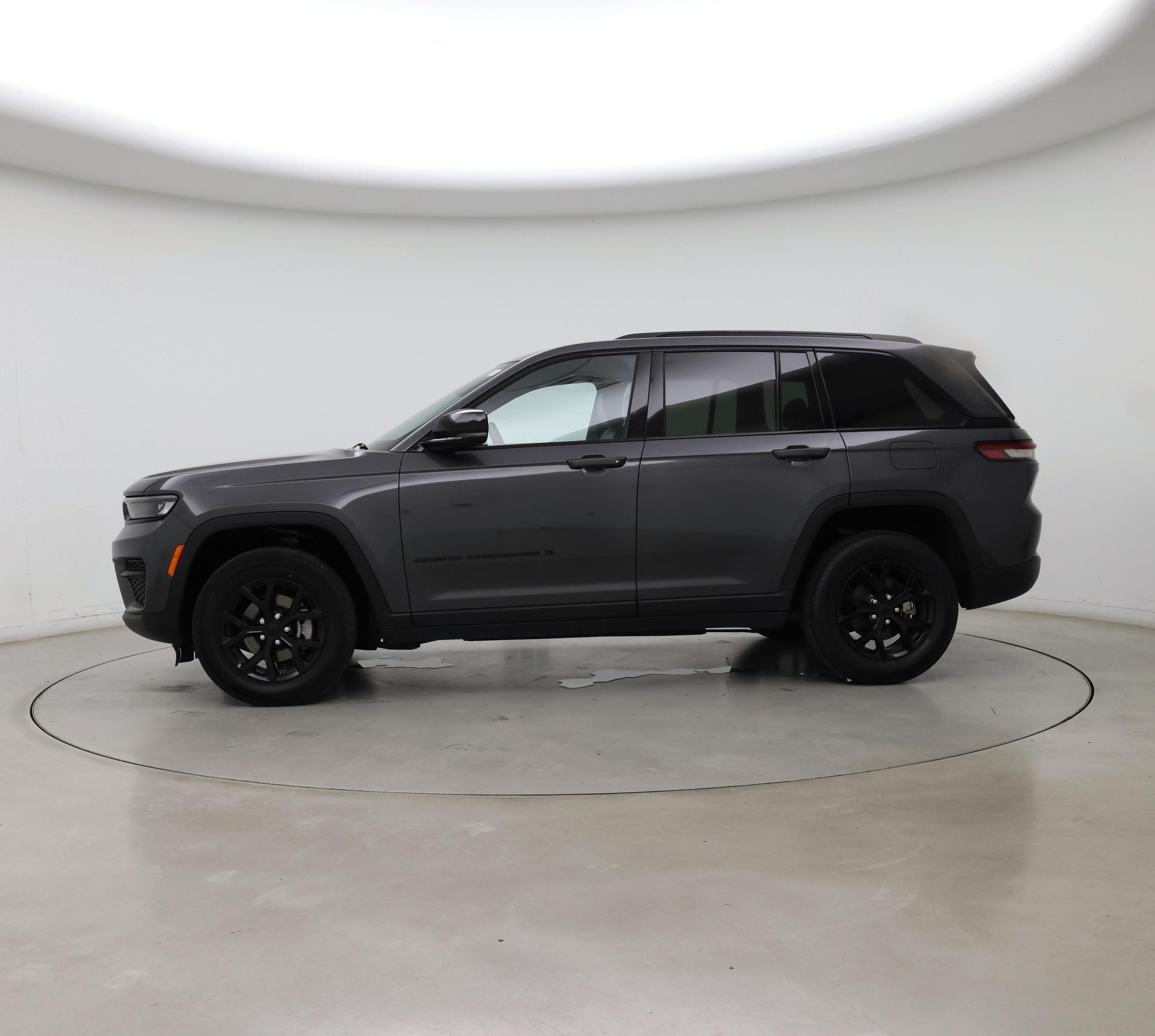 Thumbnail: 2024 Jeep Grand Cherokee - 3