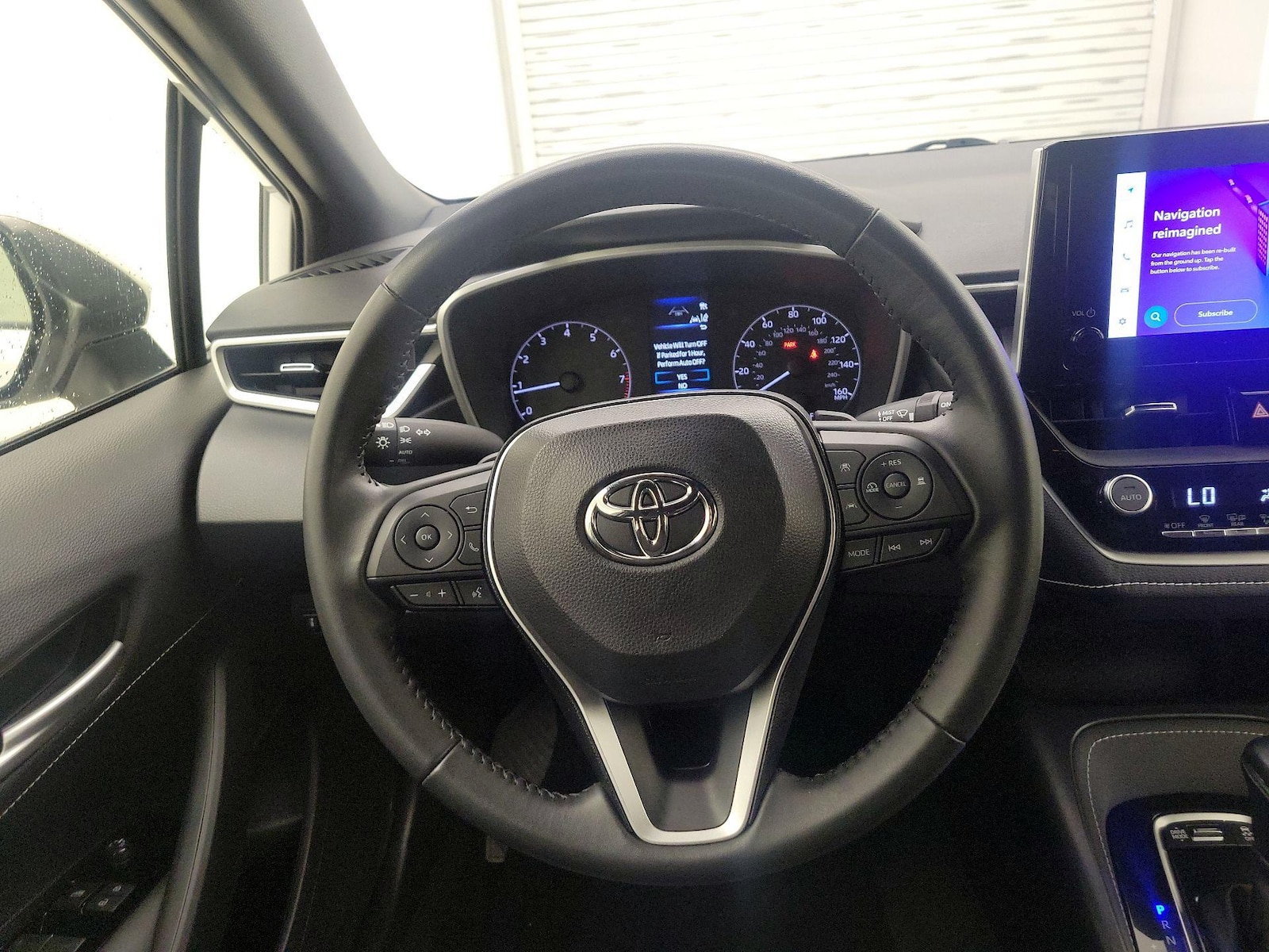 2024 Toyota Corolla Hatchback SE - Photo 11