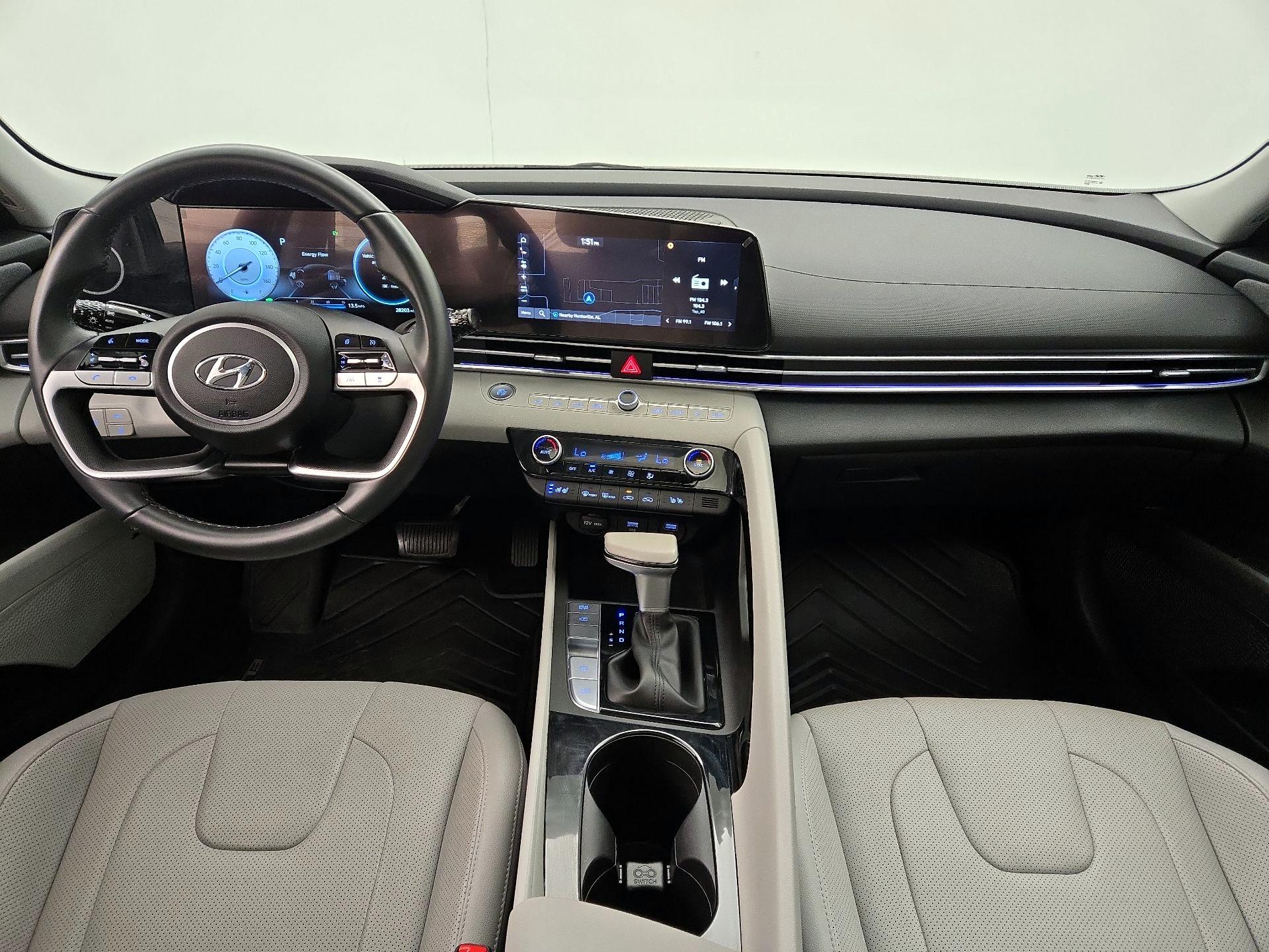 Thumbnail: 2023 Hyundai Elantra - 9