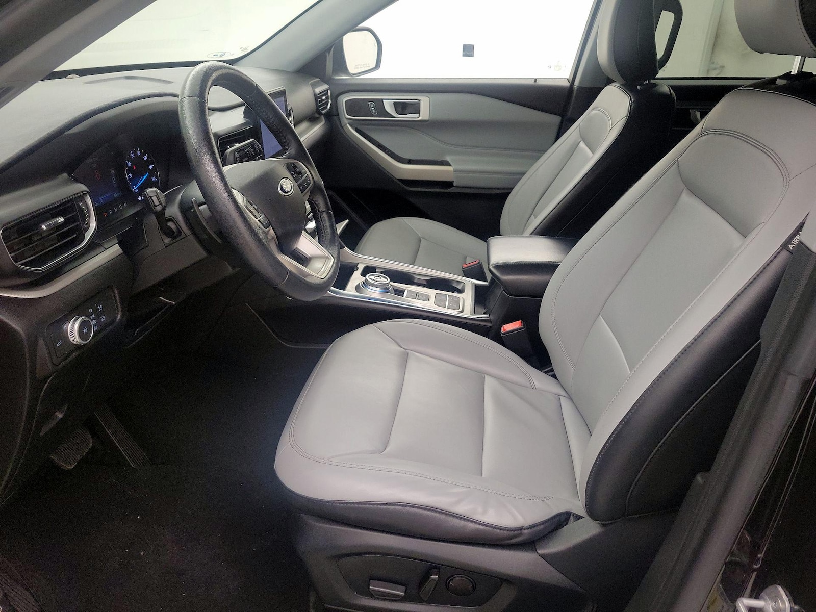 2021 Ford Explorer XLT - Photo 12