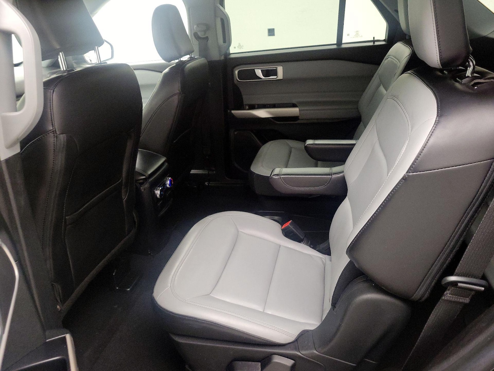 2021 Ford Explorer XLT - Photo 21