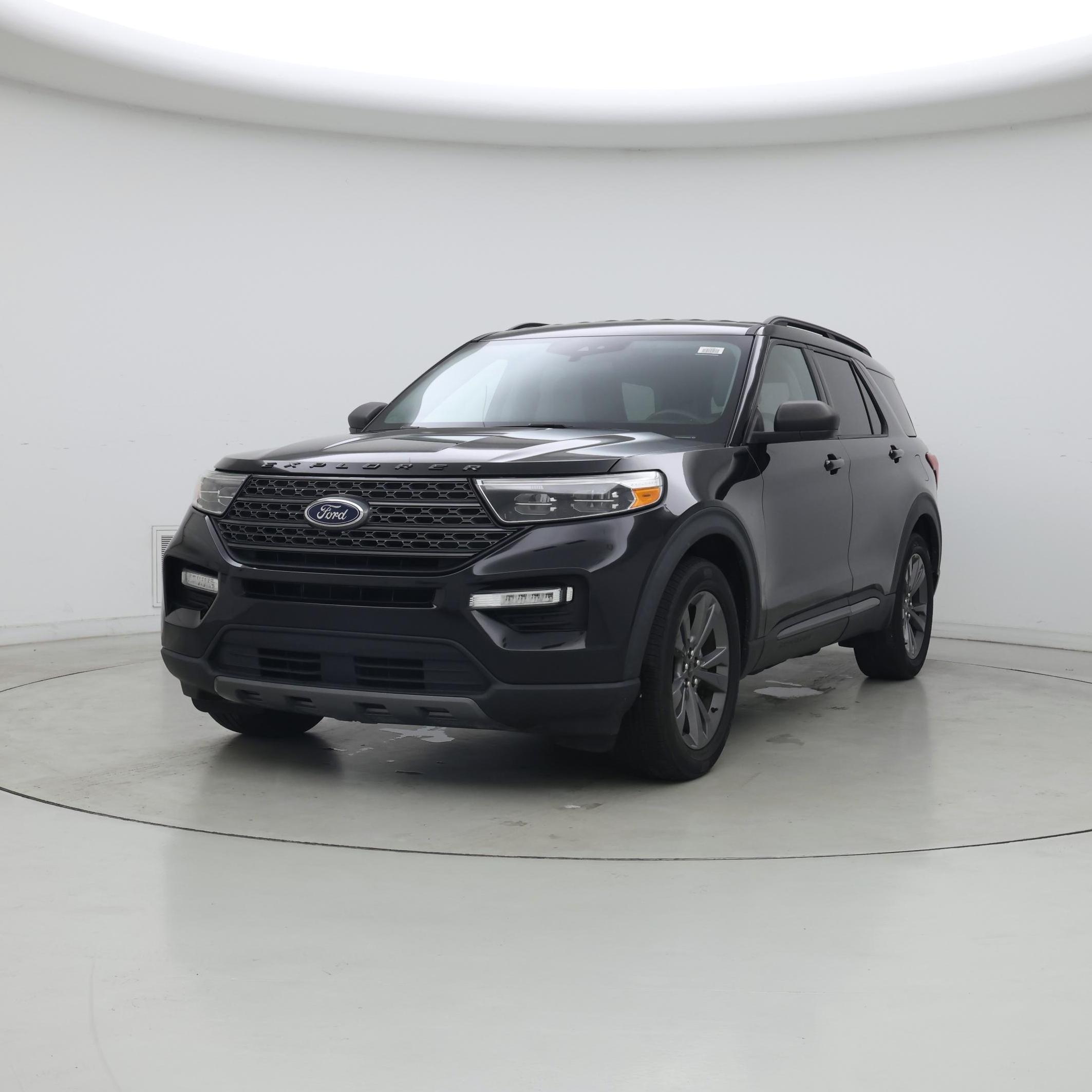 Thumbnail: 2021 Ford Explorer - 4
