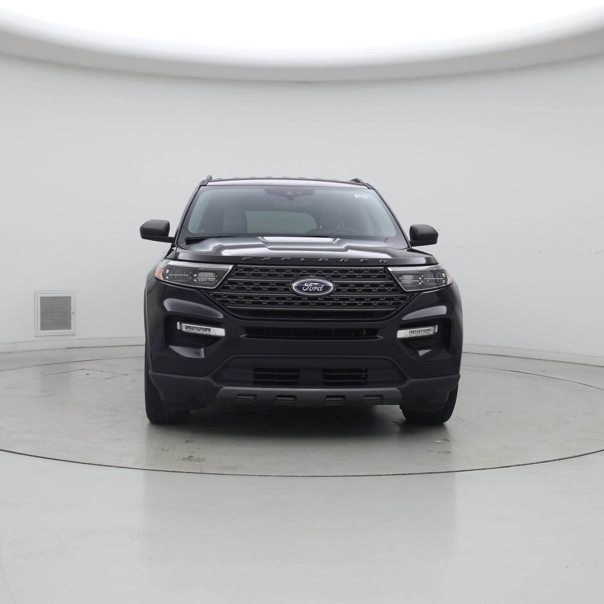 Thumbnail: 2021 Ford Explorer - 5