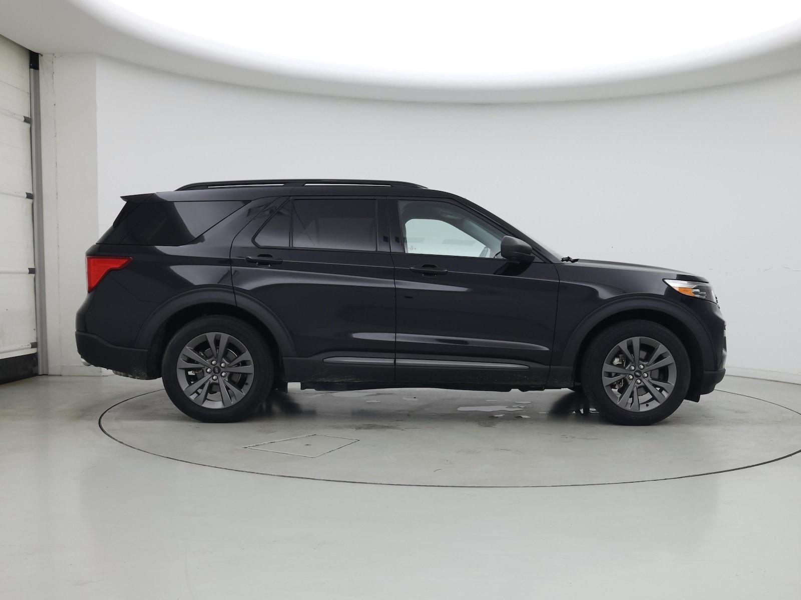 2021 Ford Explorer XLT - Photo 8