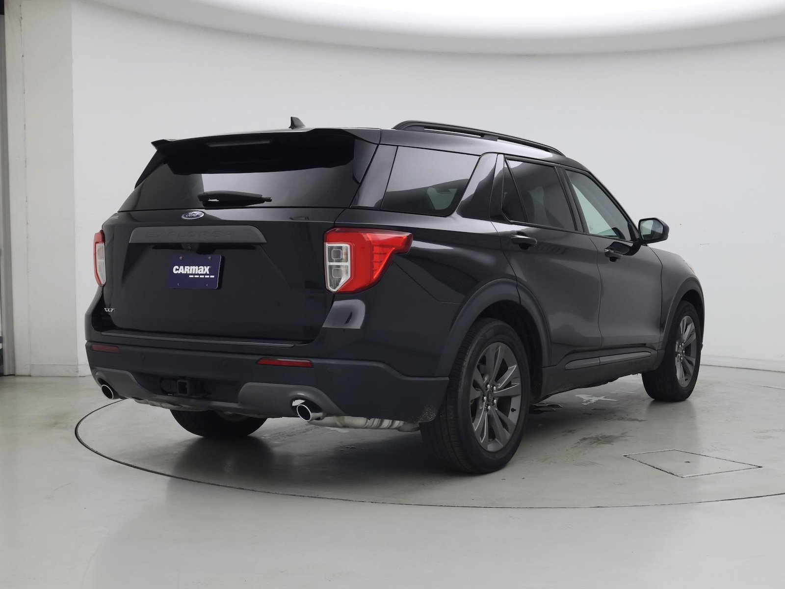 2021 Ford Explorer XLT - Photo 9