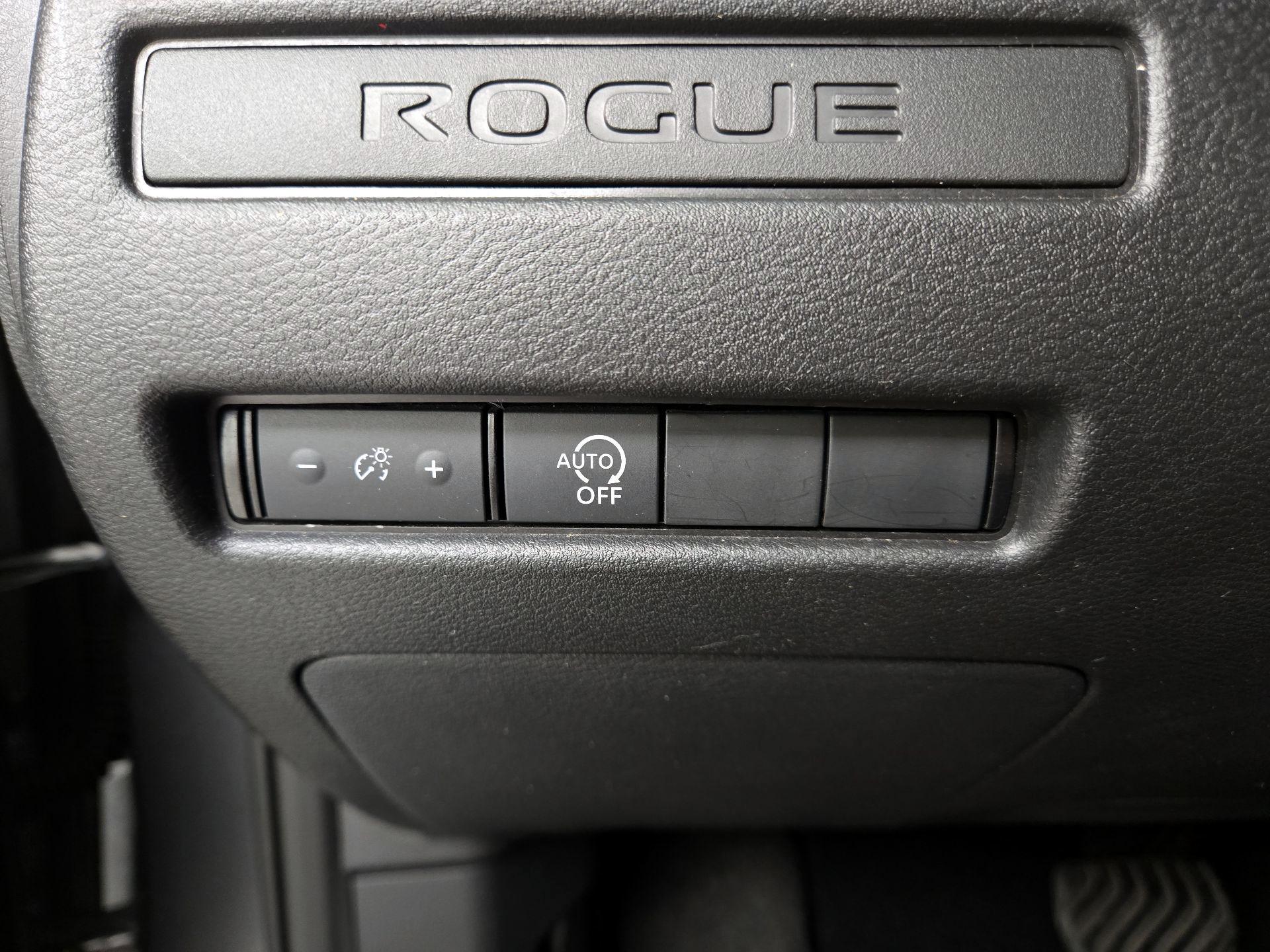 Thumbnail: 2023 Nissan Rogue - 13