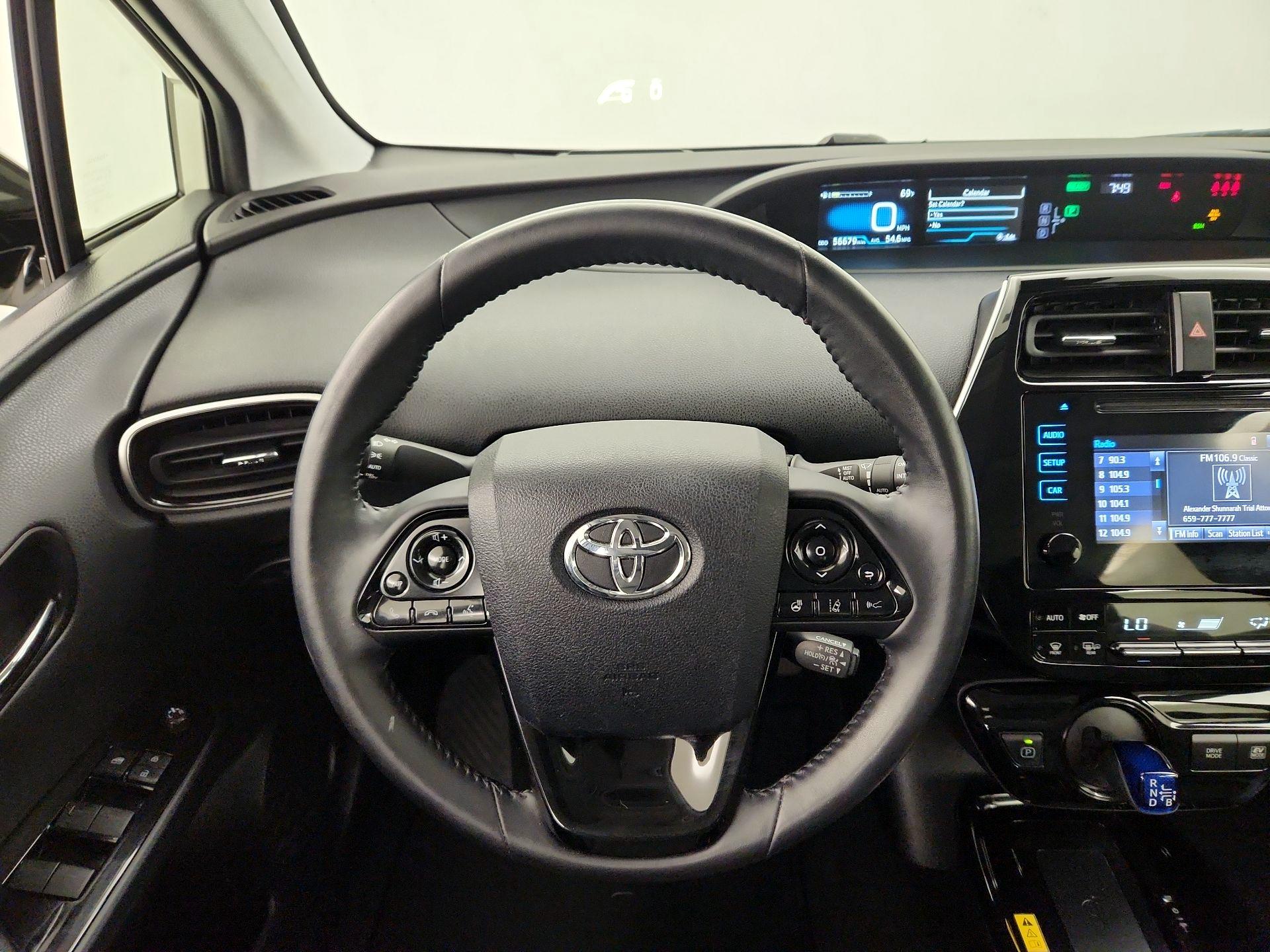 Thumbnail: 2019 Toyota Prius - 10