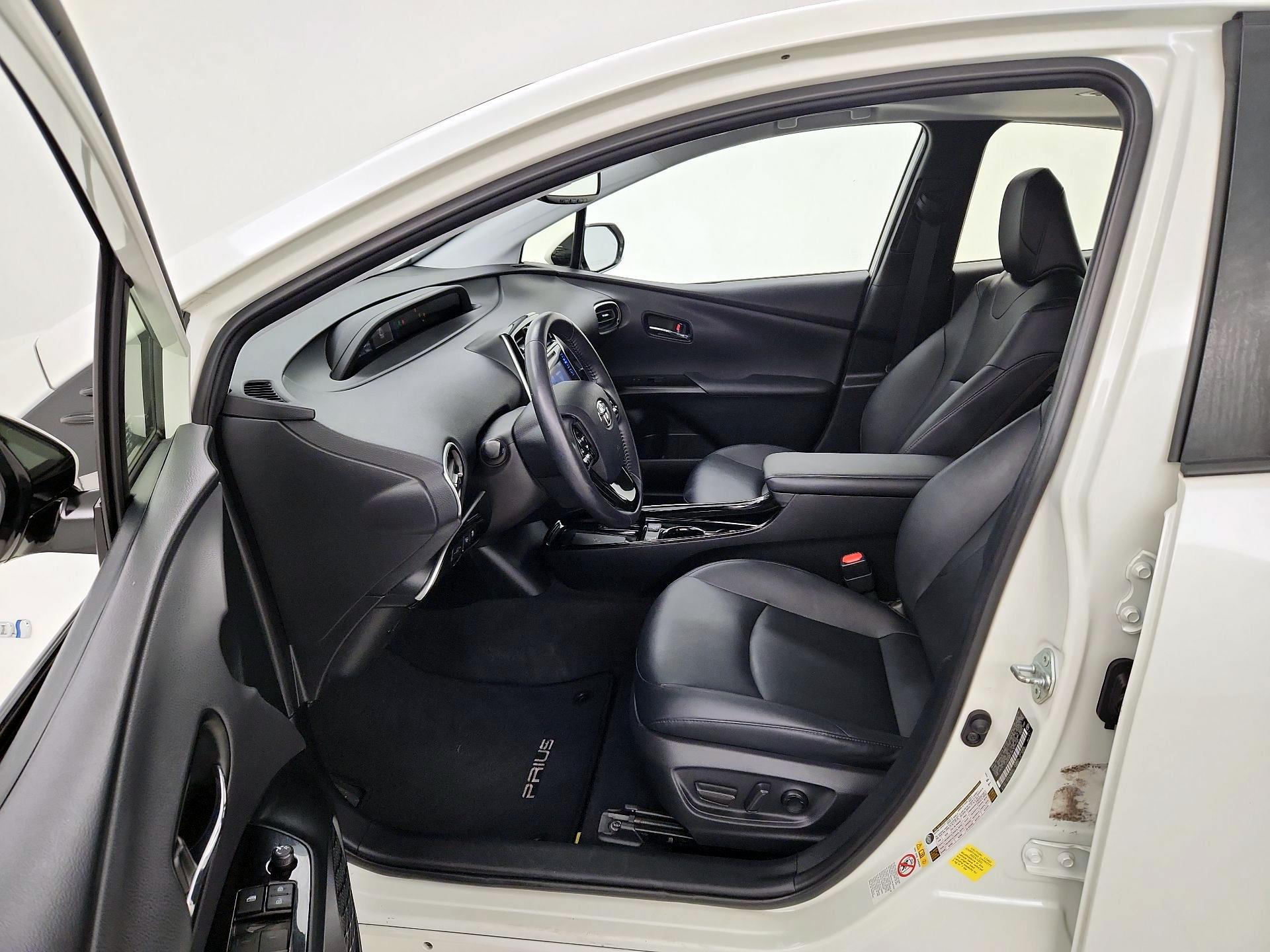 Thumbnail: 2019 Toyota Prius - 11