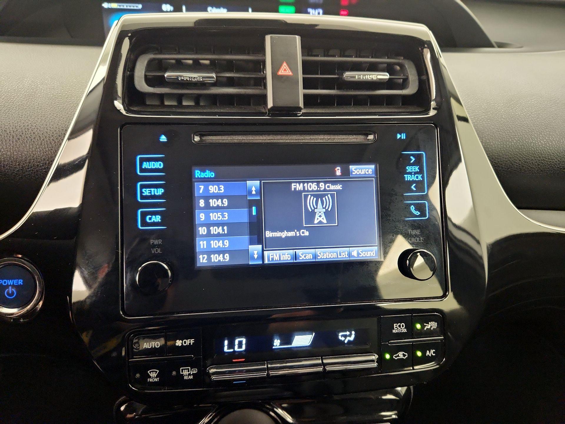 Thumbnail: 2019 Toyota Prius - 15
