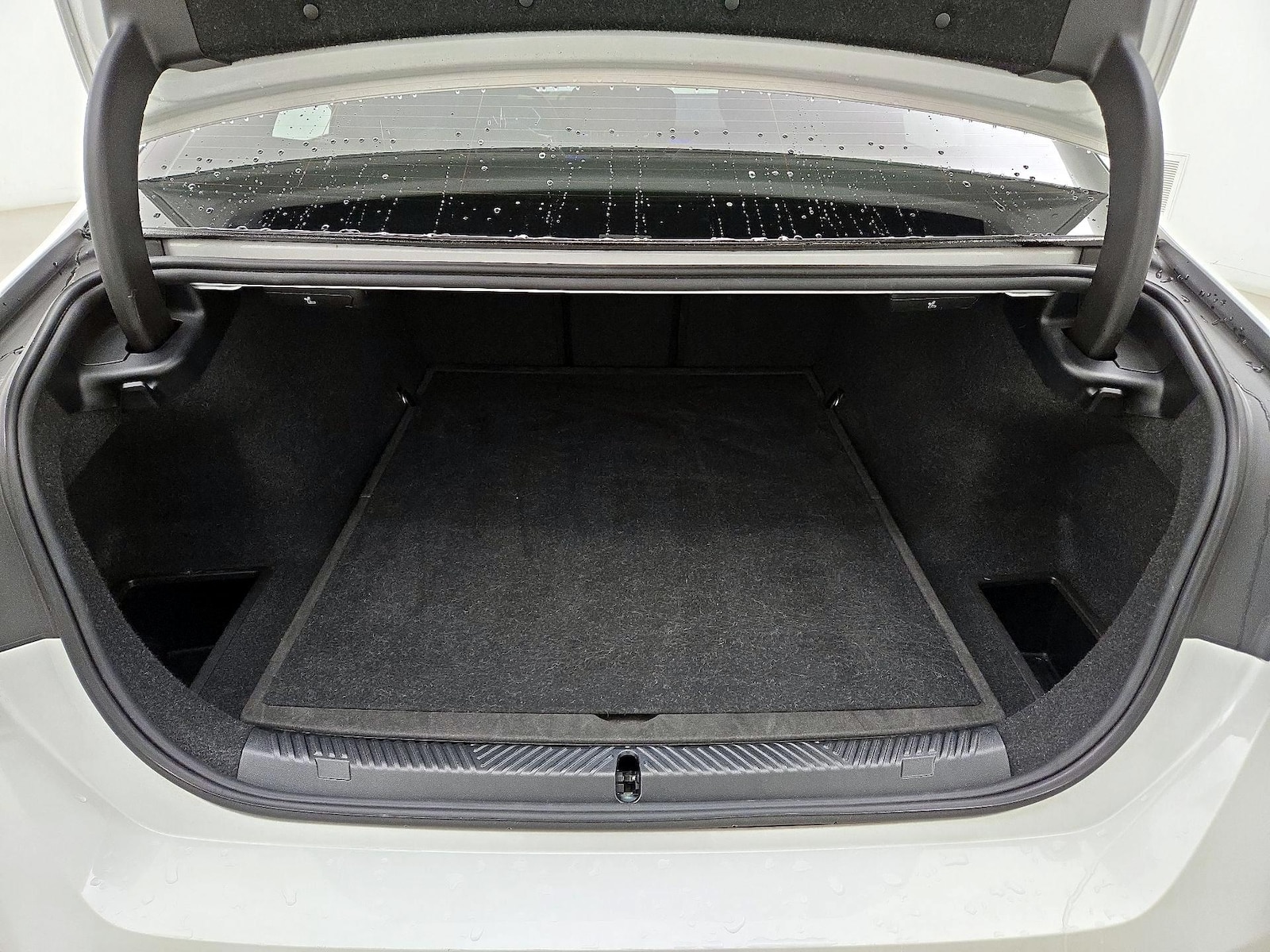 2024 BMW 5 Series 530i - Photo 22