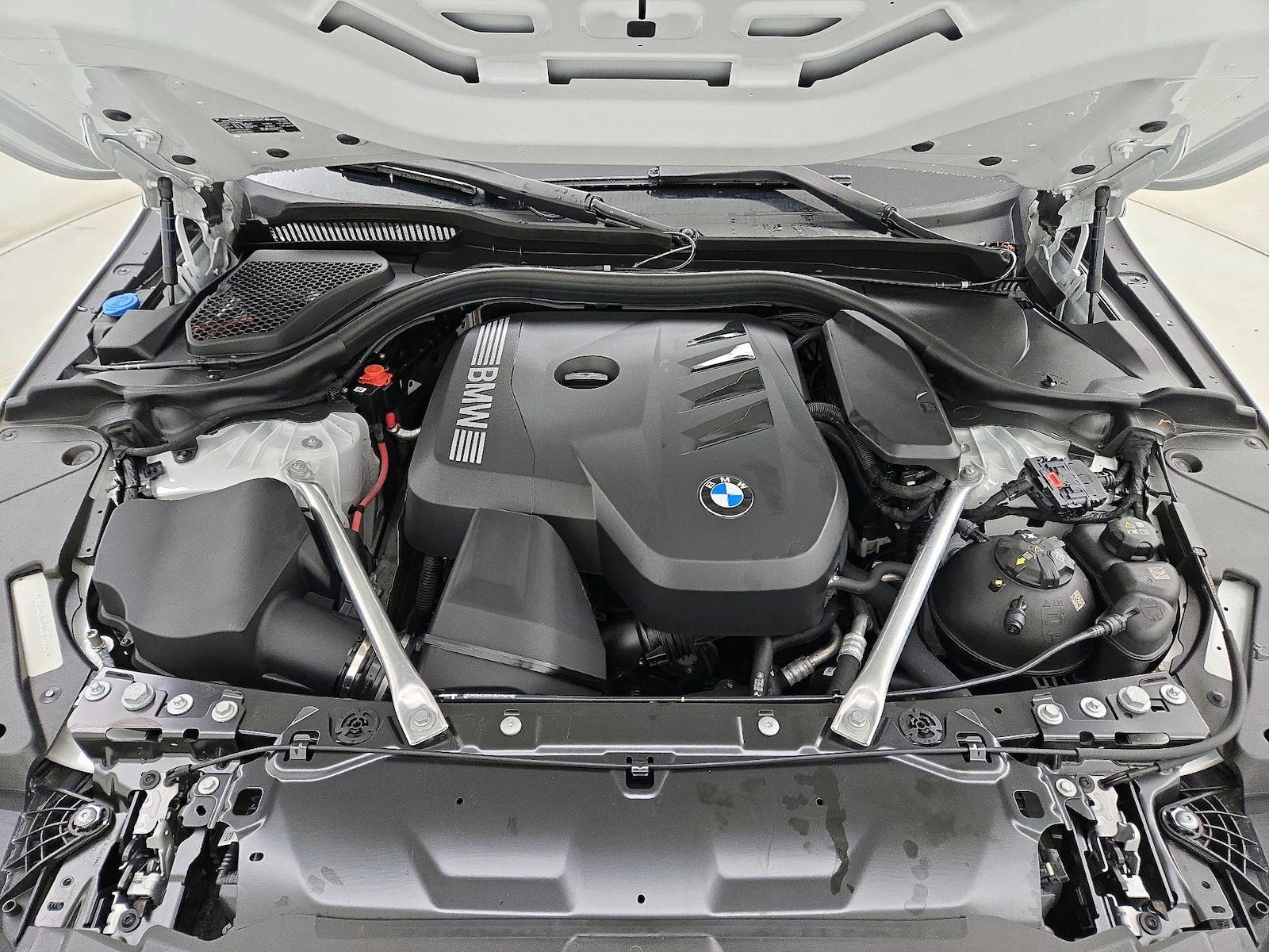 2024 BMW 5 Series 530i - Photo 23