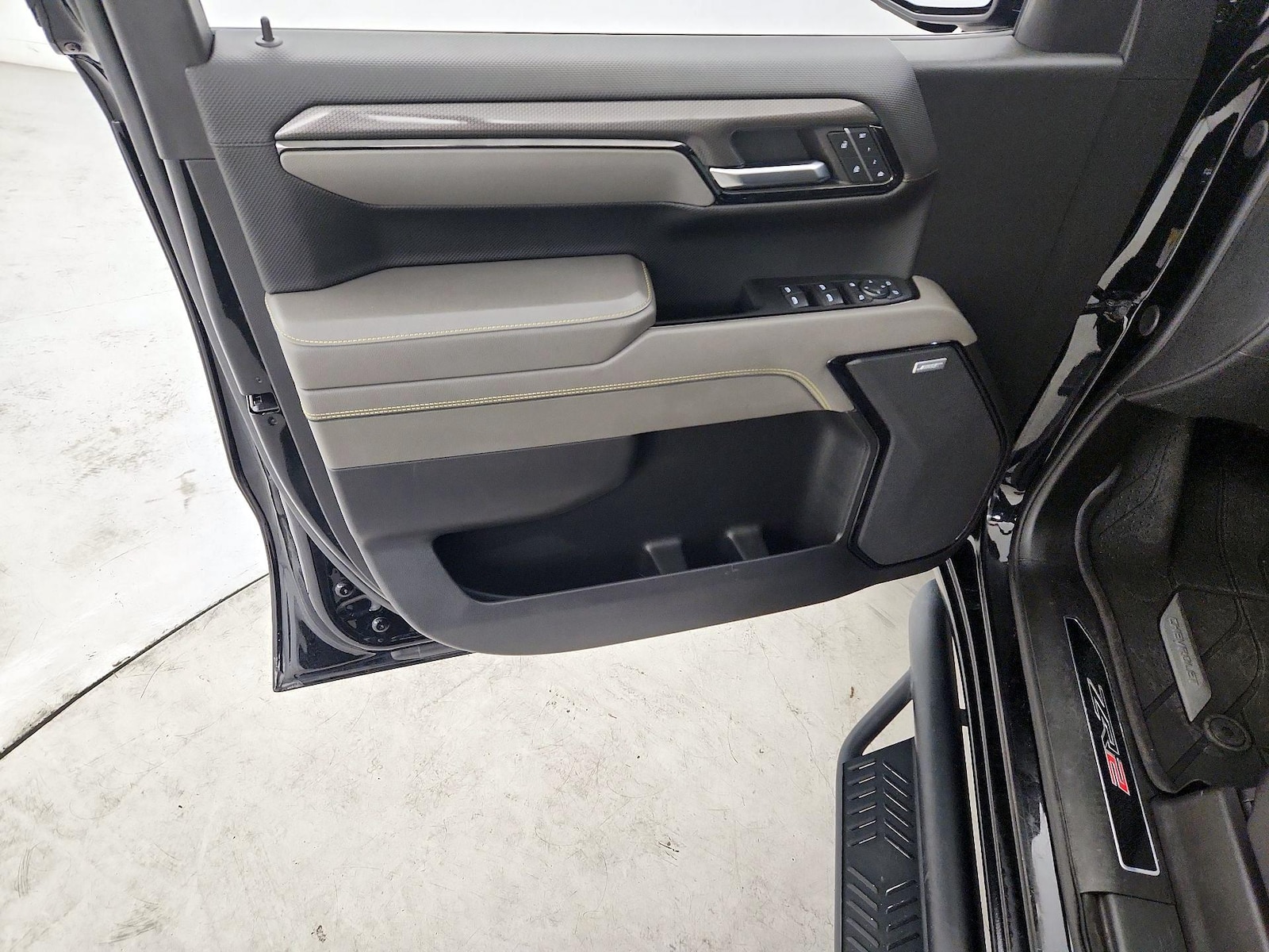 2024 Chevrolet Silverado 1500 ZR2 - Photo 13